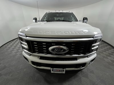 2026 Ford Super Duty F-450 DRW PLATINUM 4WD Crew Cab 8' Box