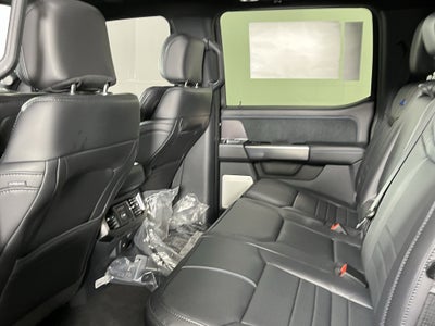 2026 Ford Super Duty F-450 DRW PLATINUM 4WD Crew Cab 8' Box