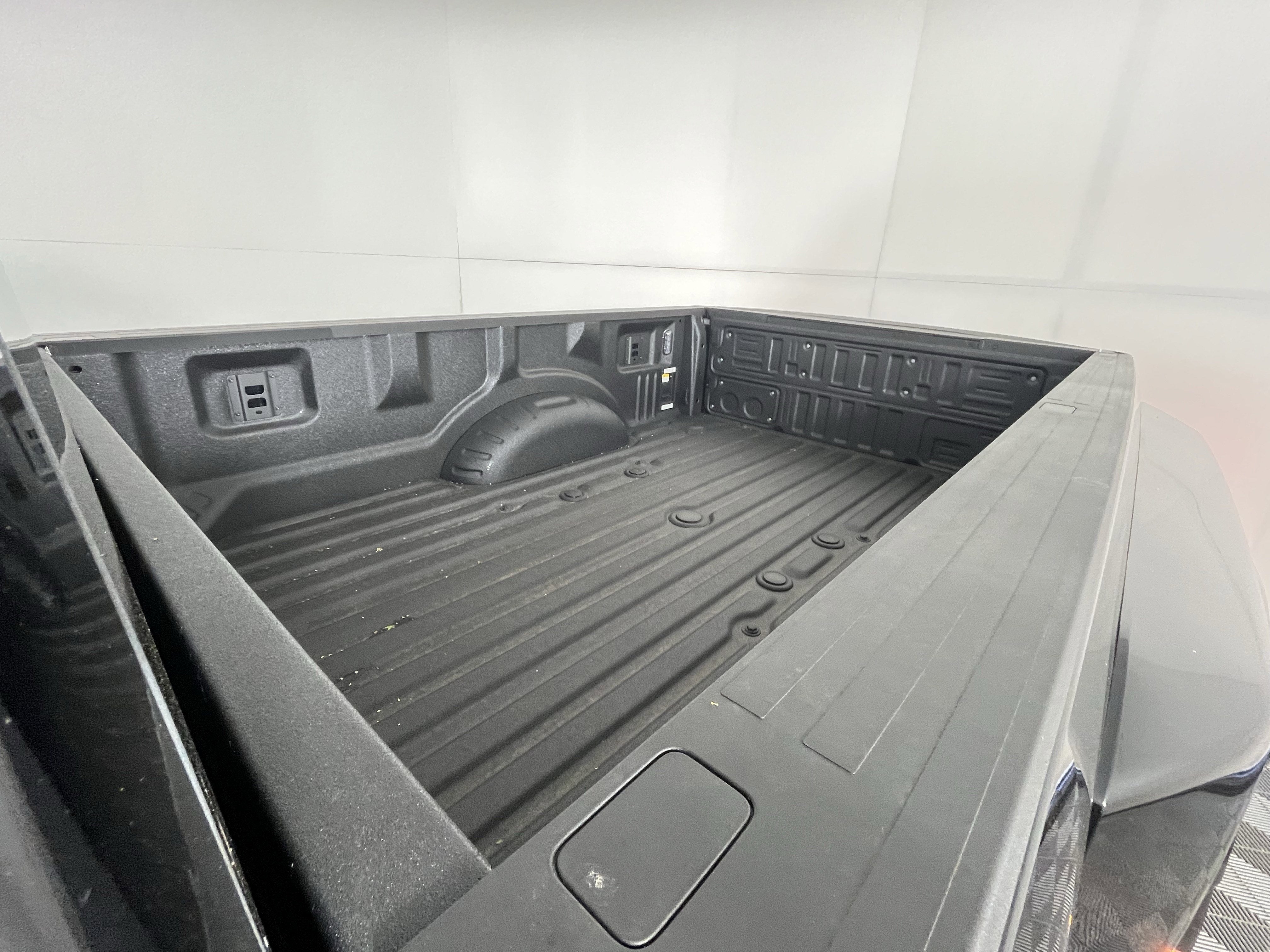 2026 Ford Super Duty F-450 DRW PLATINUM 4WD Crew Cab 8' Box