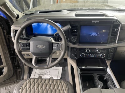 2026 Ford Super Duty F-450 DRW PLATINUM 4WD Crew Cab 8' Box