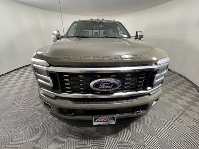 2026 Ford Super Duty F-450 DRW PLATINUM 4WD Crew Cab 8' Box