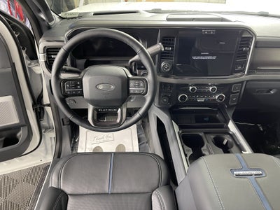 2026 Ford Super Duty F-450 DRW PLATINUM 4WD Crew Cab 8' Box