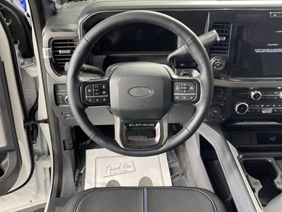 2026 Ford Super Duty F-450 DRW PLATINUM 4WD Crew Cab 8' Box