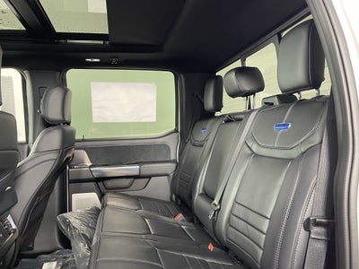 2026 Ford Super Duty F-450 DRW PLATINUM 4WD Crew Cab 8' Box