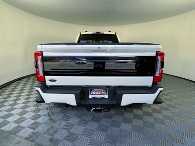2026 Ford Super Duty F-450 DRW PLATINUM 4WD Crew Cab 8' Box