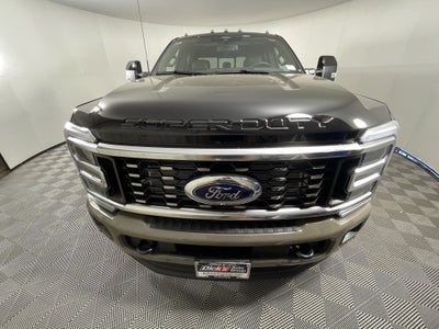 2026 Ford Super Duty F-450 DRW KING RANCH 4WD Crew Cab 8' Box