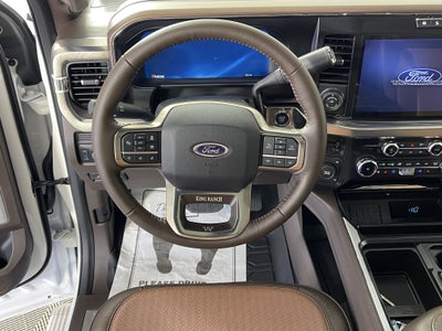 2026 Ford Super Duty F-450 DRW KING RANCH 4WD Crew Cab 8' Box