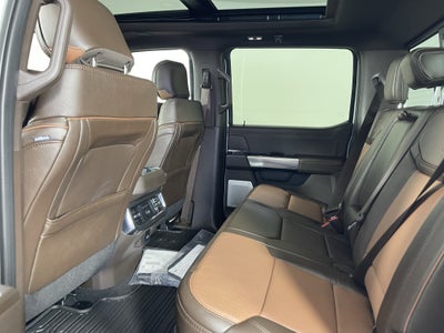 2026 Ford Super Duty F-450 DRW KING RANCH 4WD Crew Cab 8' Box