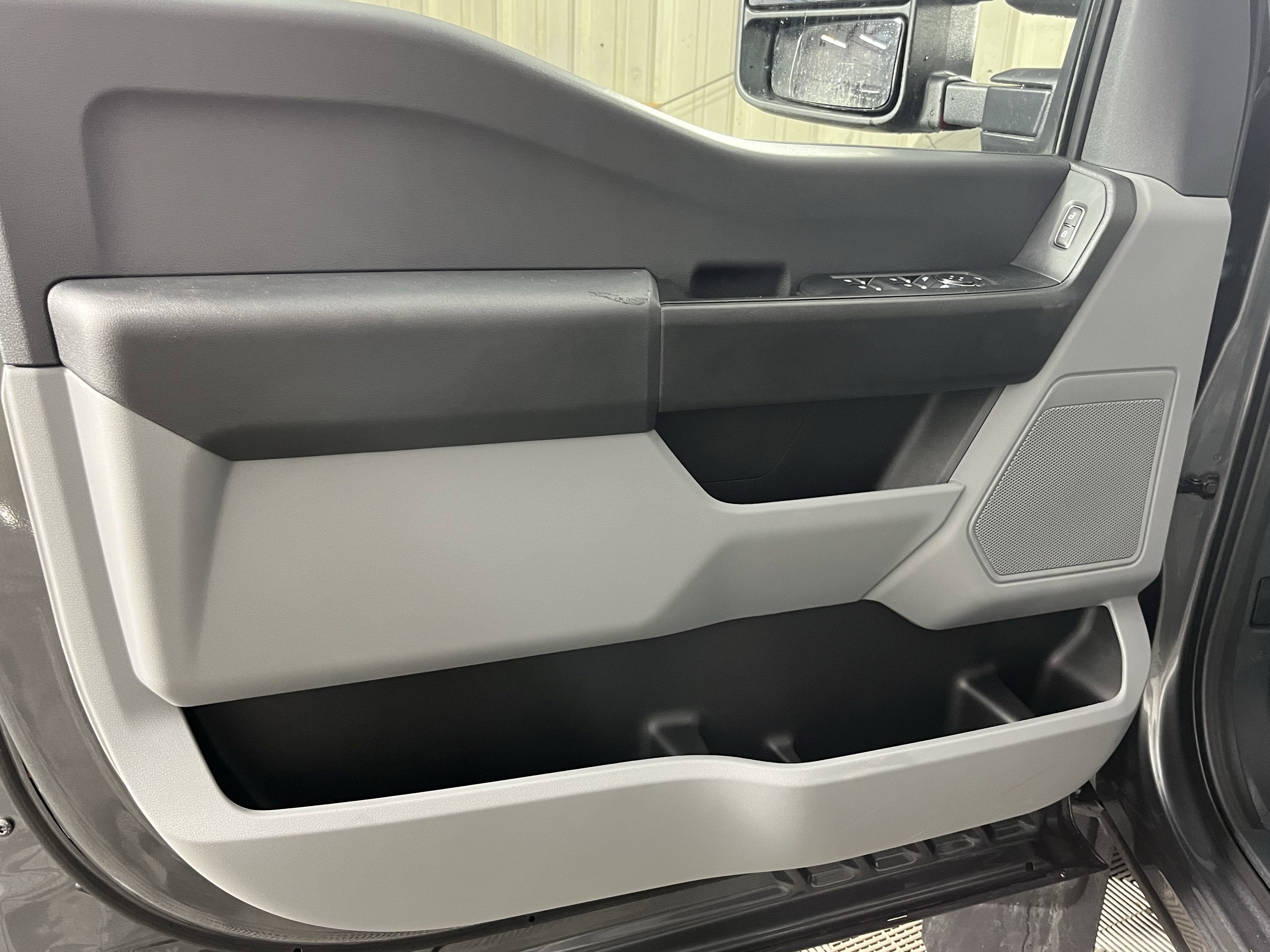 2026 Ford Super Duty F-450 DRW XL 4WD Crew Cab 8' Box