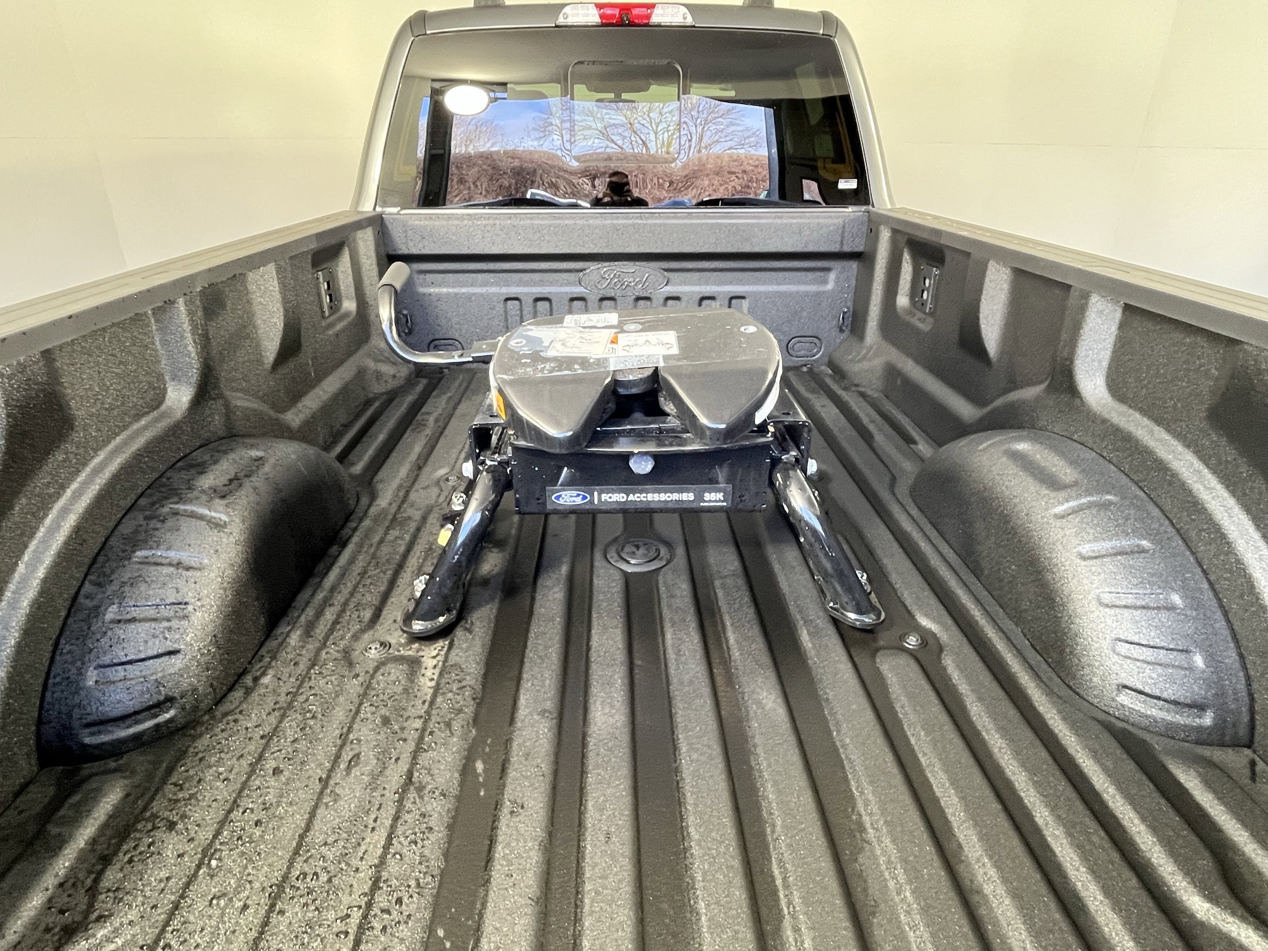 2026 Ford Super Duty F-450 DRW XL 4WD Crew Cab 8' Box