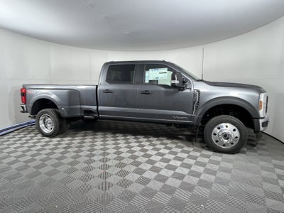 2026 Ford Super Duty F-450 DRW XL 4WD Crew Cab 8' Box