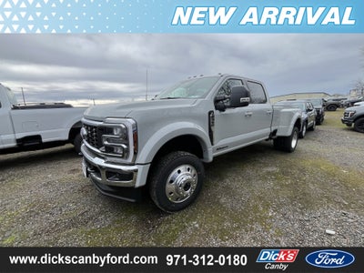 2026 Ford Super Duty F-450 DRW XLT 4WD Crew Cab 8' Box