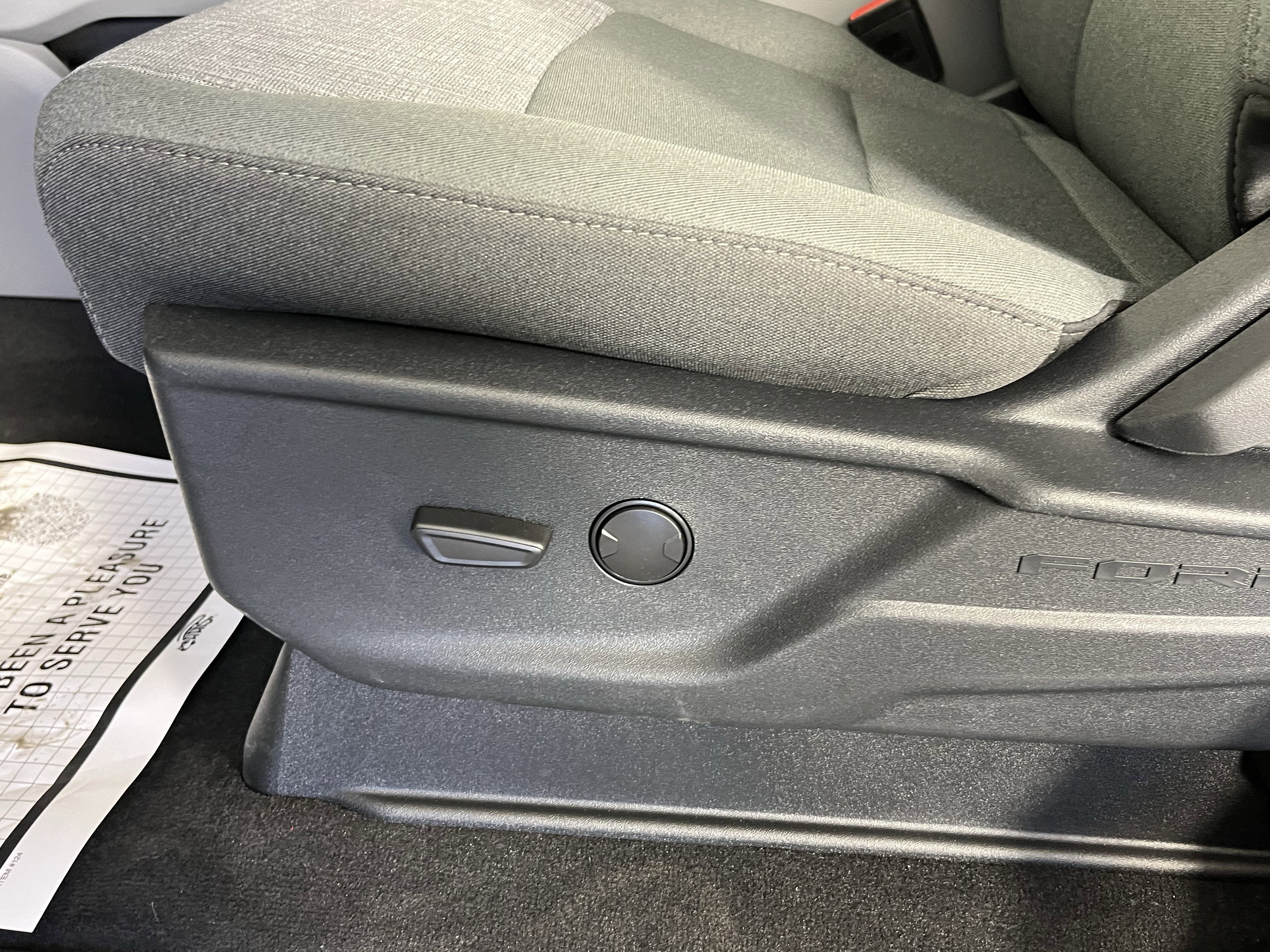 2026 Ford Super Duty F-450 DRW XLT 4WD Crew Cab 8' Box