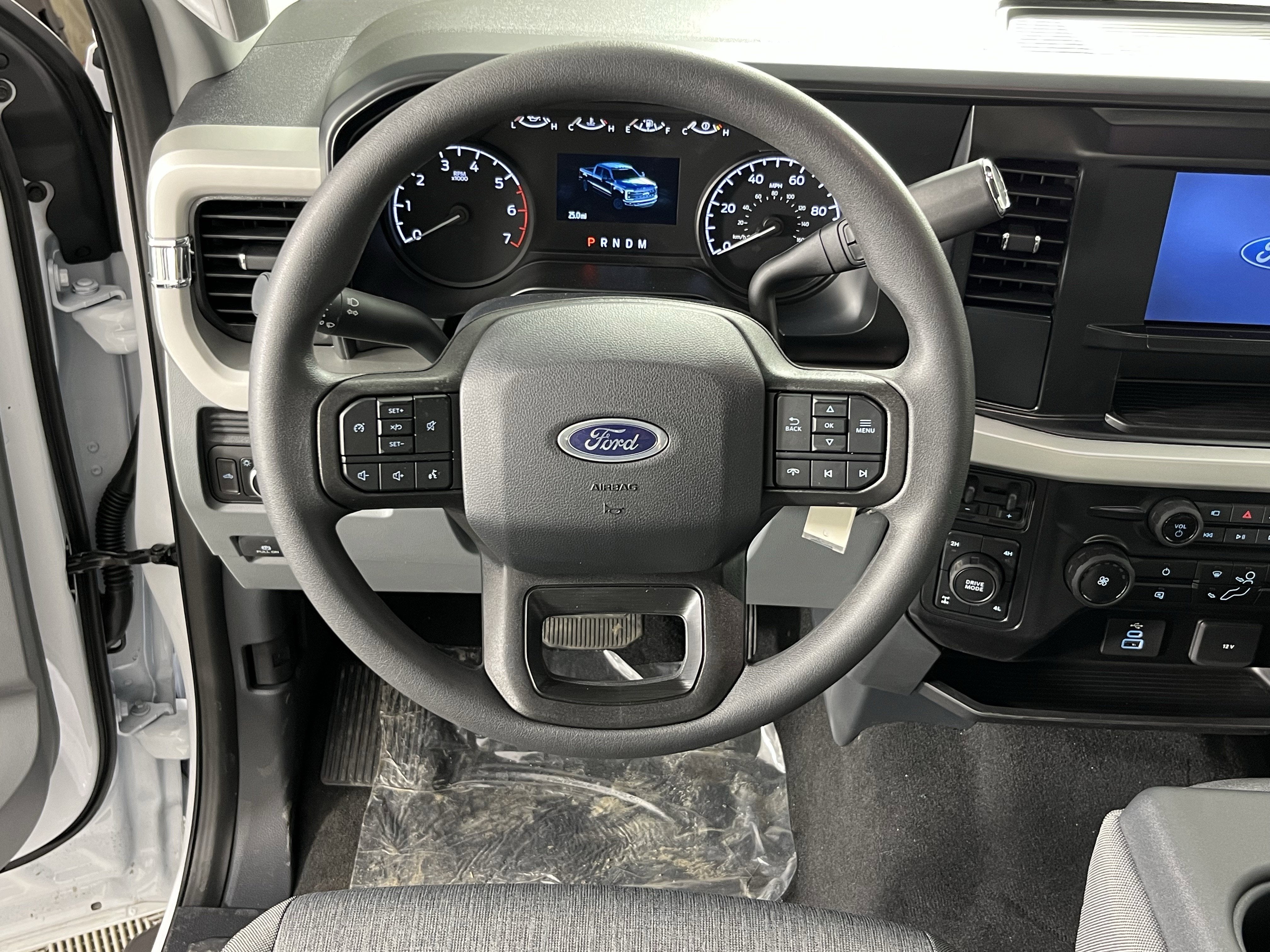 2026 Ford Super Duty F-350 SRW XL 4WD SuperCab 8' Box