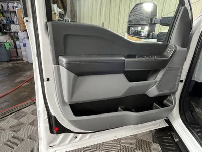 2026 Ford Super Duty F-350 SRW XL 4WD SuperCab 8' Box