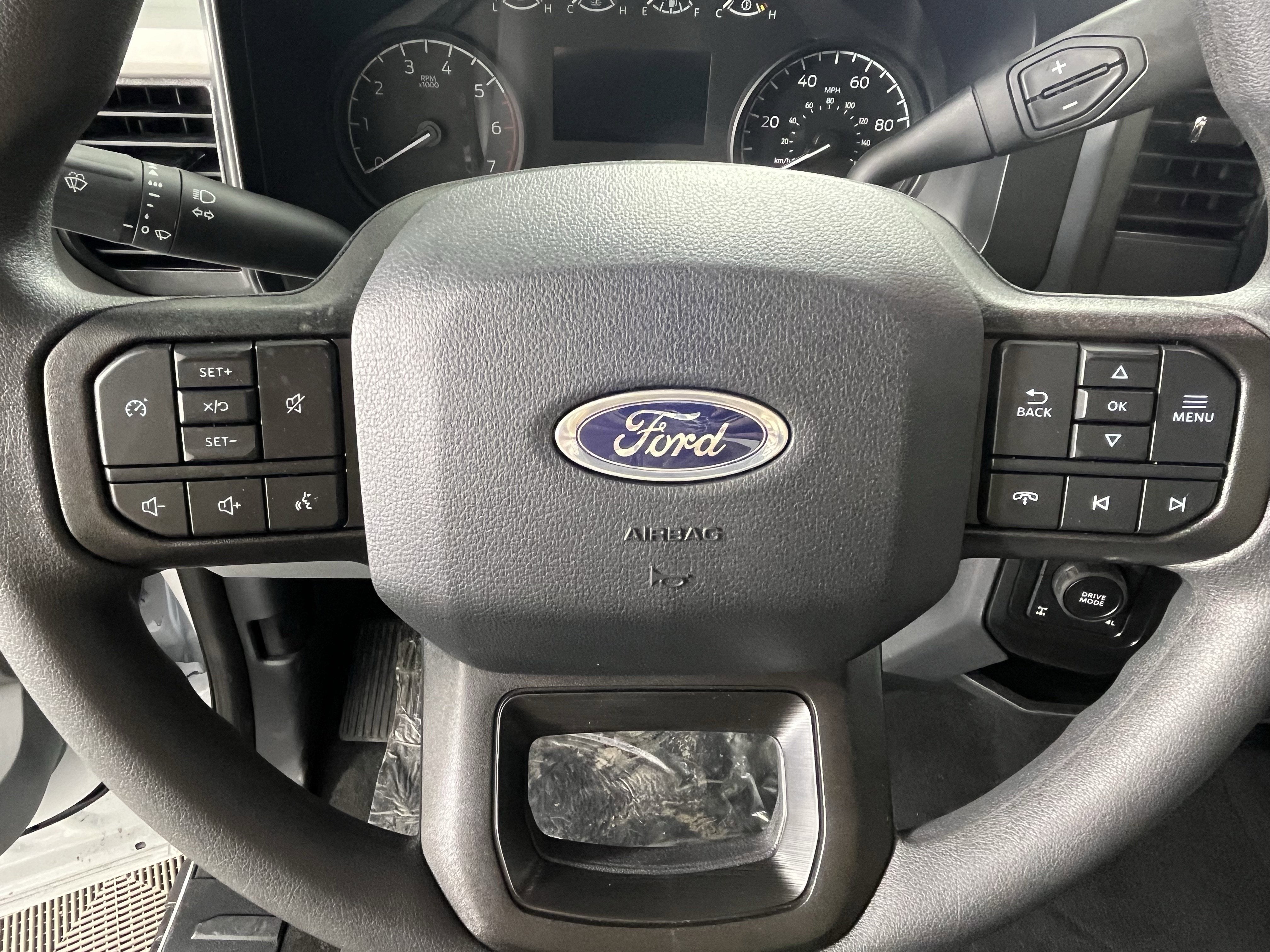 2026 Ford Super Duty F-350 SRW XL 4WD SuperCab 8' Box
