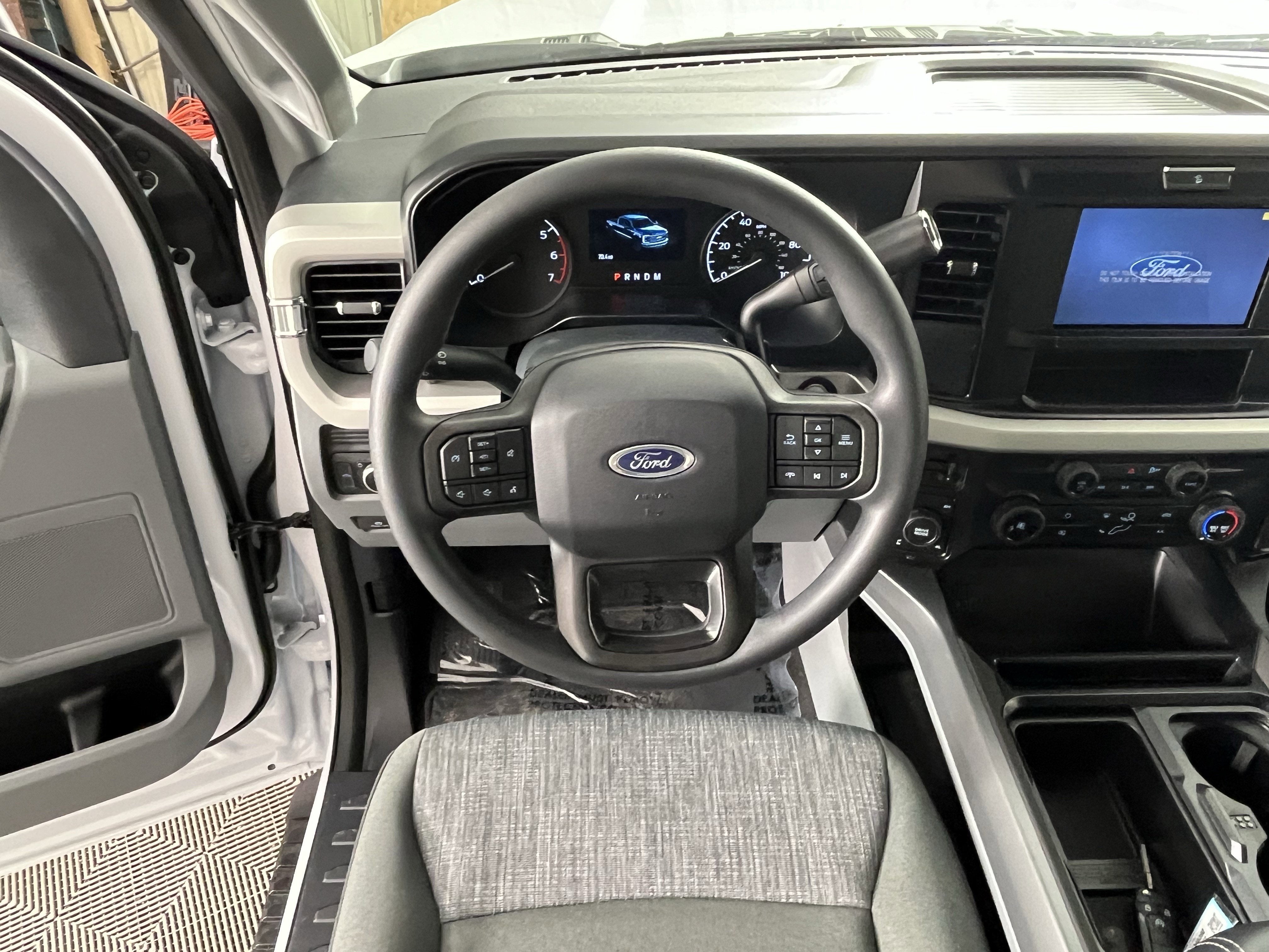 2026 Ford Super Duty F-350 SRW XLT 4WD SuperCab 8' Box