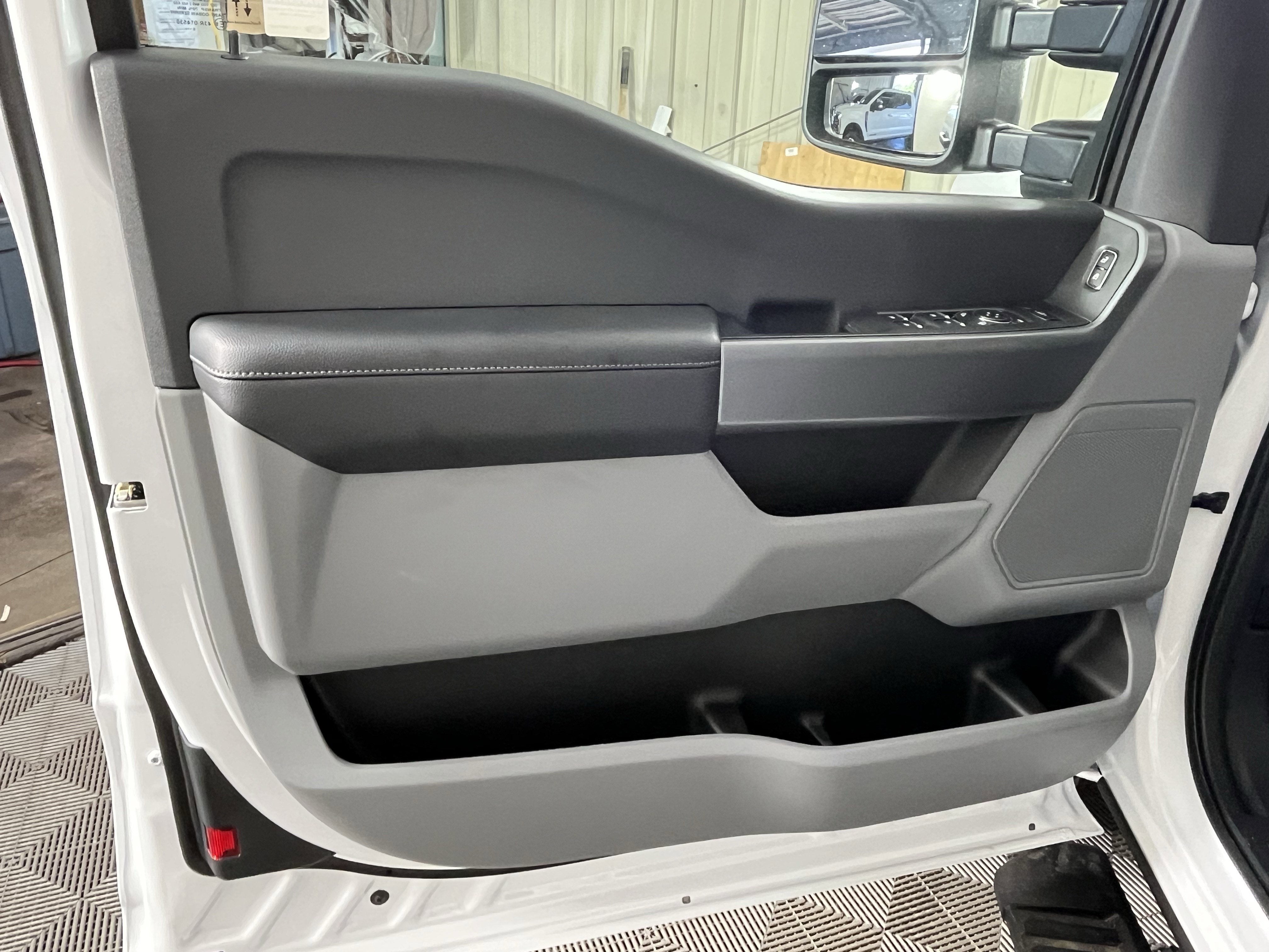 2026 Ford Super Duty F-350 SRW XLT 4WD SuperCab 8' Box