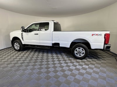 2026 Ford Super Duty F-350 SRW XLT 4WD SuperCab 8' Box