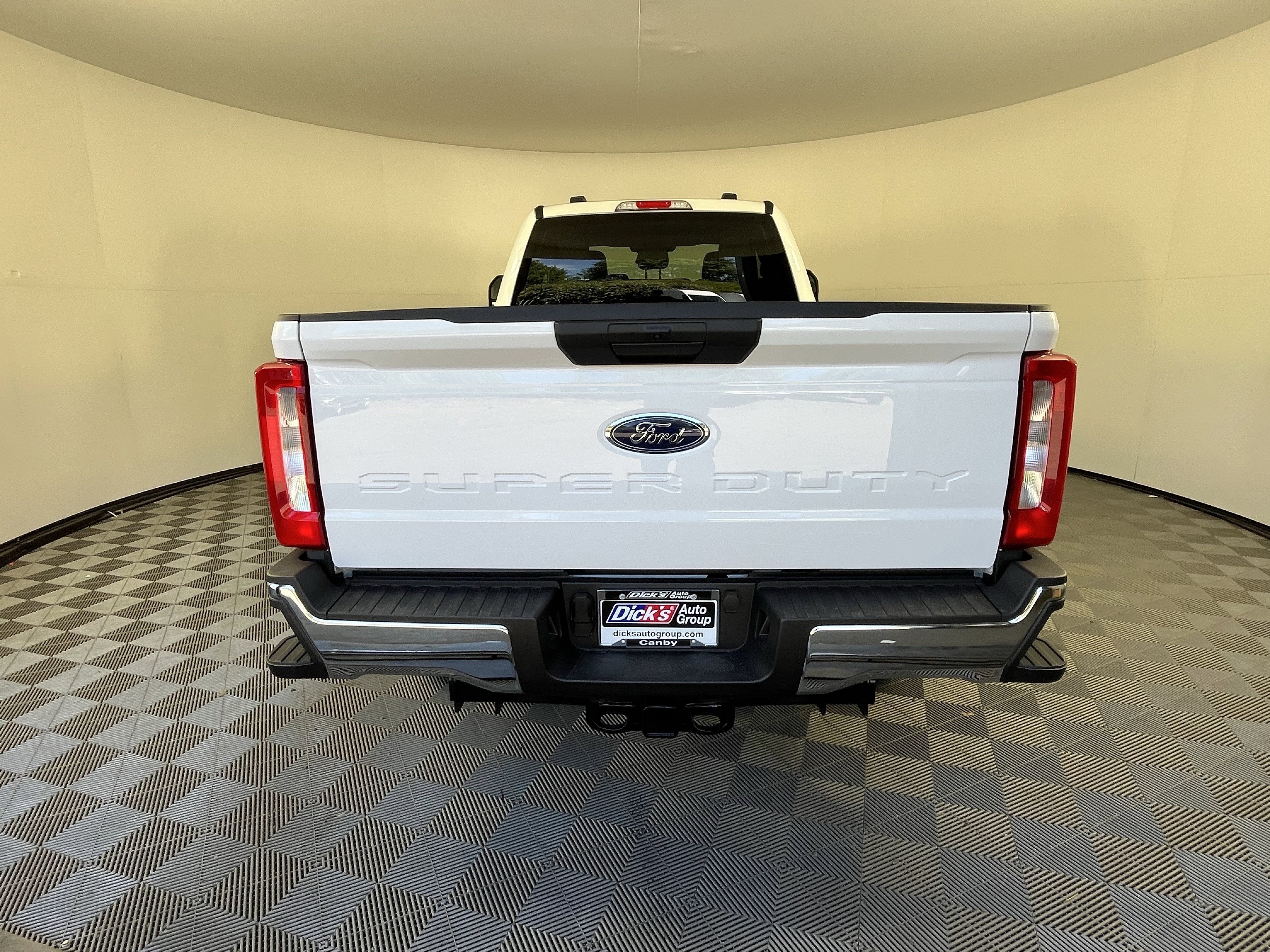 2026 Ford Super Duty F-350 SRW XLT 4WD SuperCab 8' Box