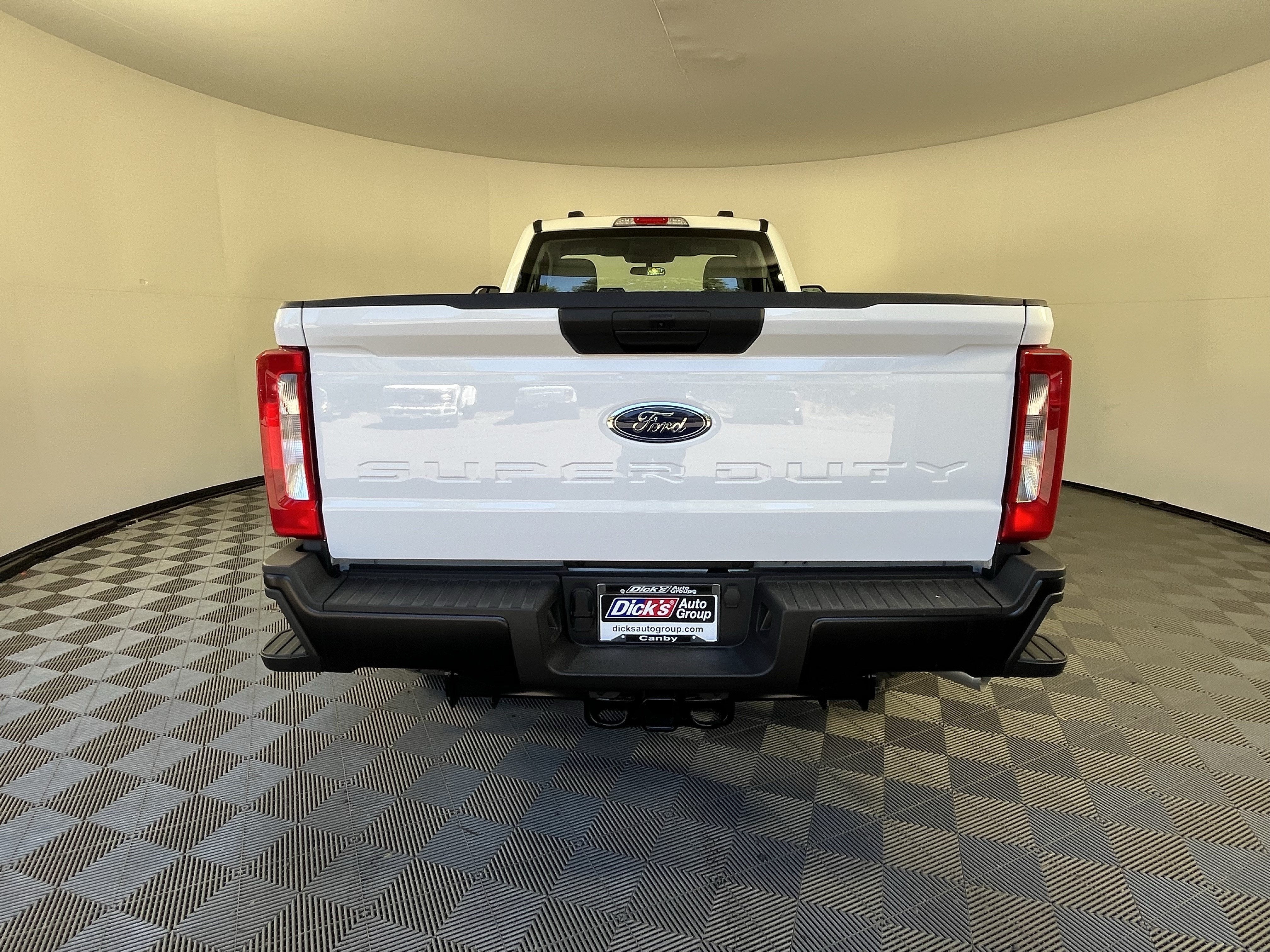 2026 Ford Super Duty F-250 SRW XL 4WD Reg Cab 8' Box