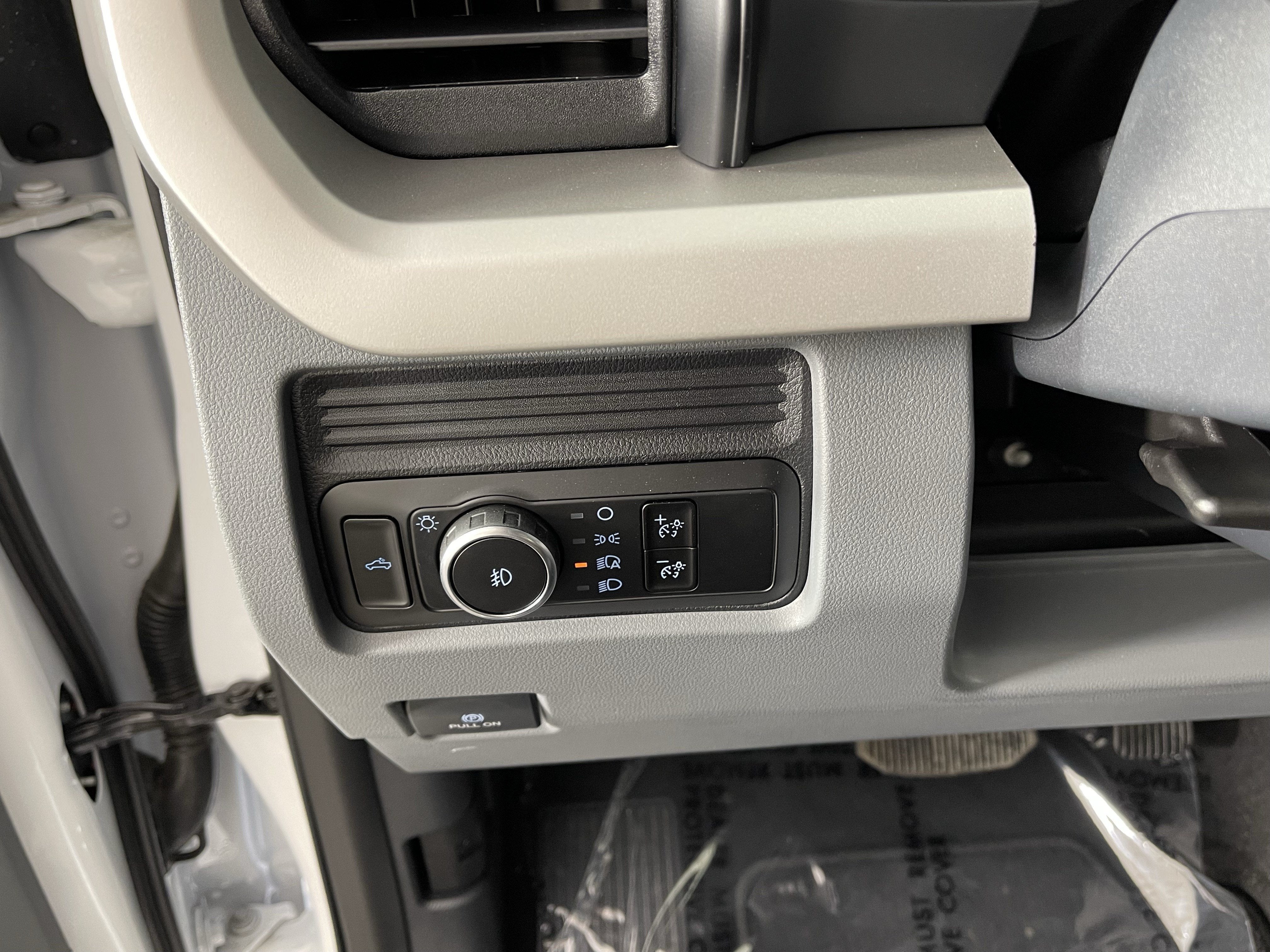 2026 Ford Super Duty F-250 SRW XL 4WD Reg Cab 8' Box