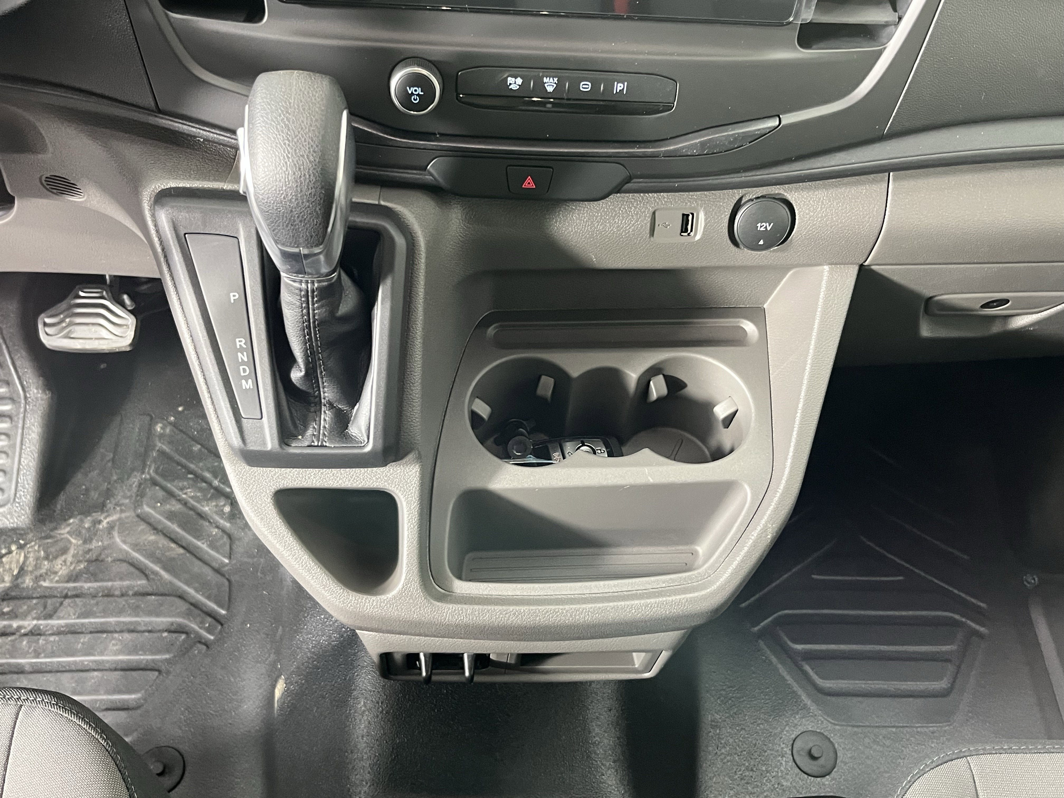 2026 Ford Transit Cargo Van T-250 148 Med Rf 9150 GVWR RWD XL