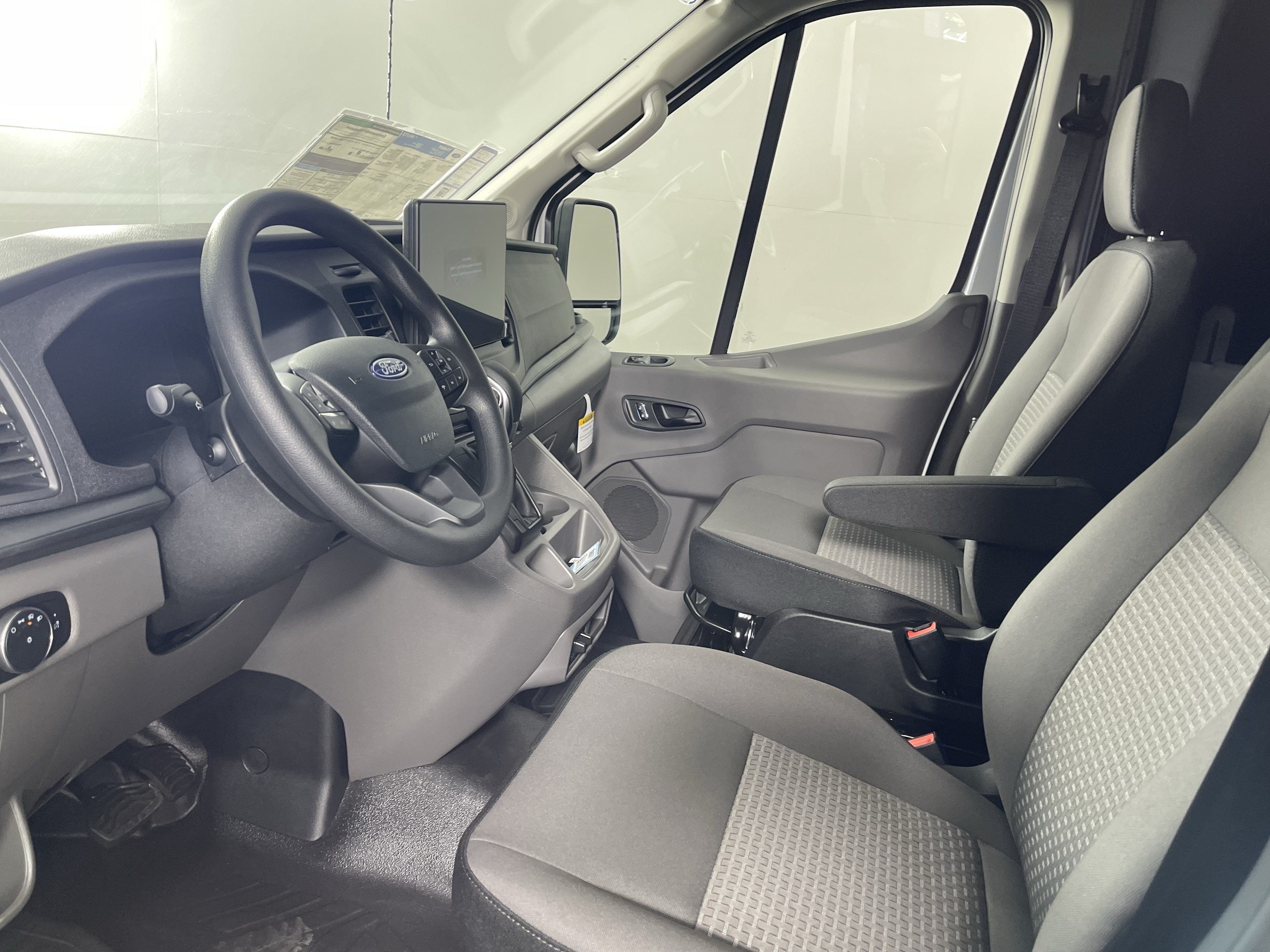 2027 Ford Transit Cargo Van T-250 148 Med Rf 9150 GVWR RWD XL