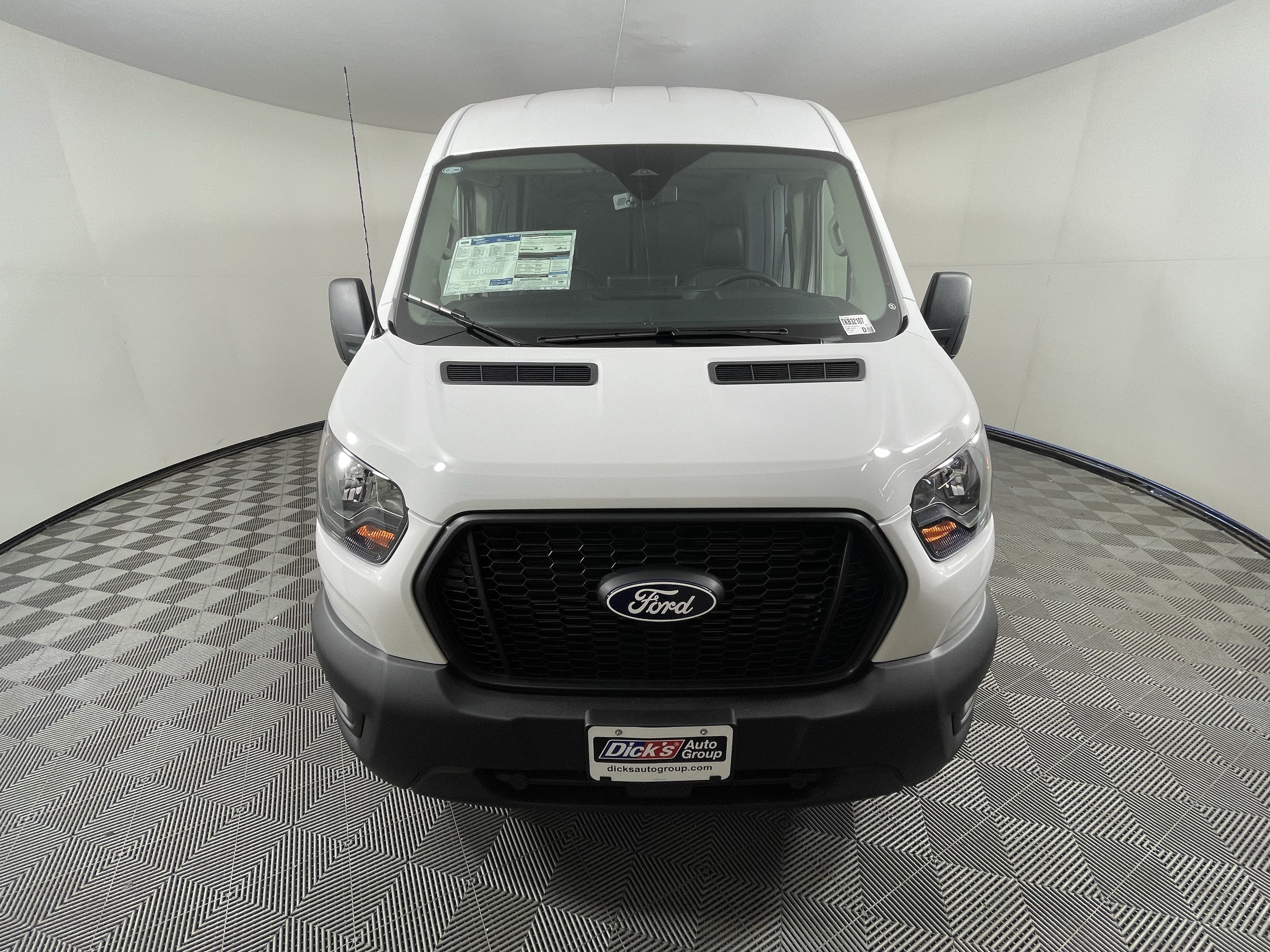 2026 Ford Transit Cargo Van T-250 148 Med Rf 9150 GVWR AWD XL