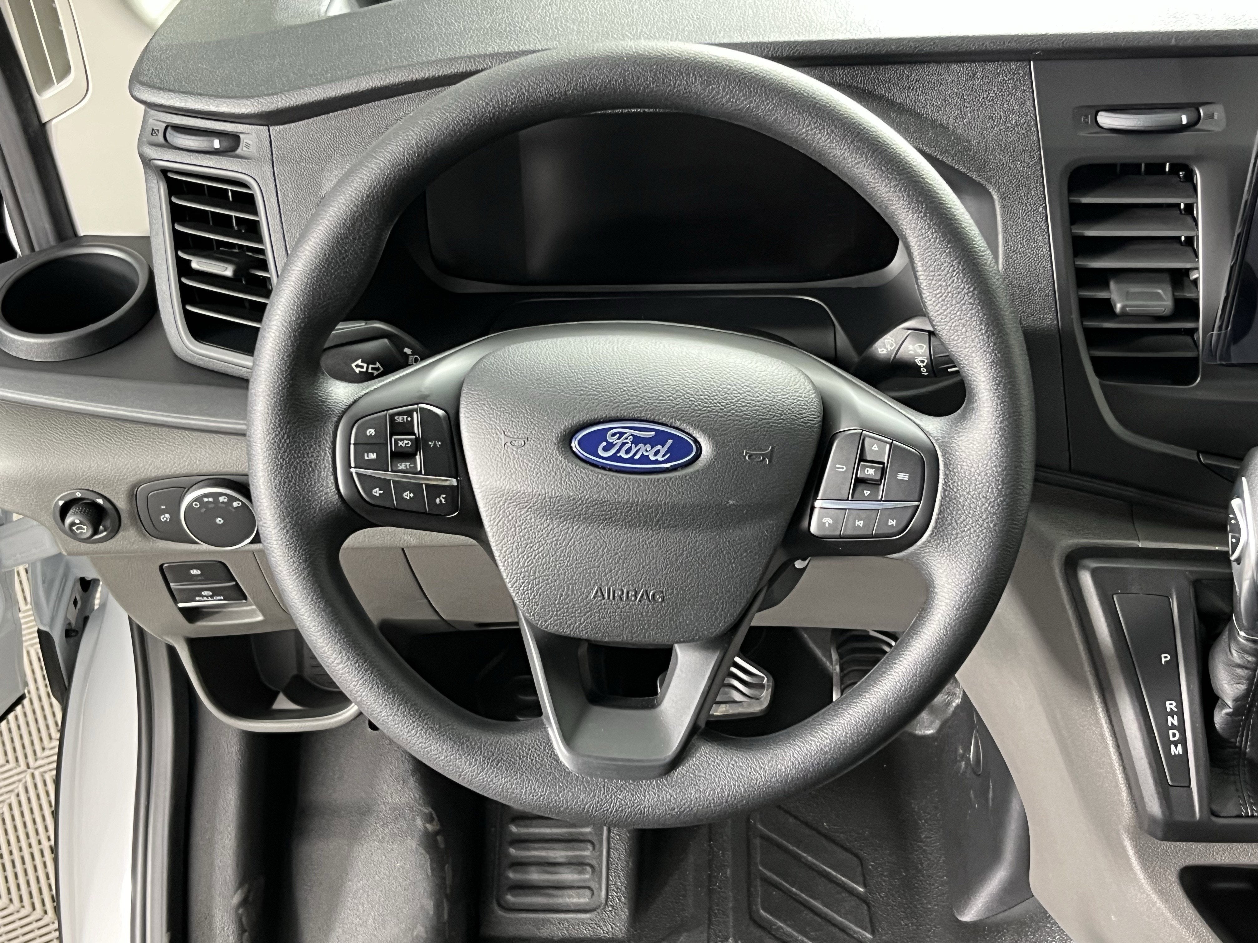 2026 Ford Transit Cargo Van T-250 148 Med Rf 9150 GVWR AWD XL