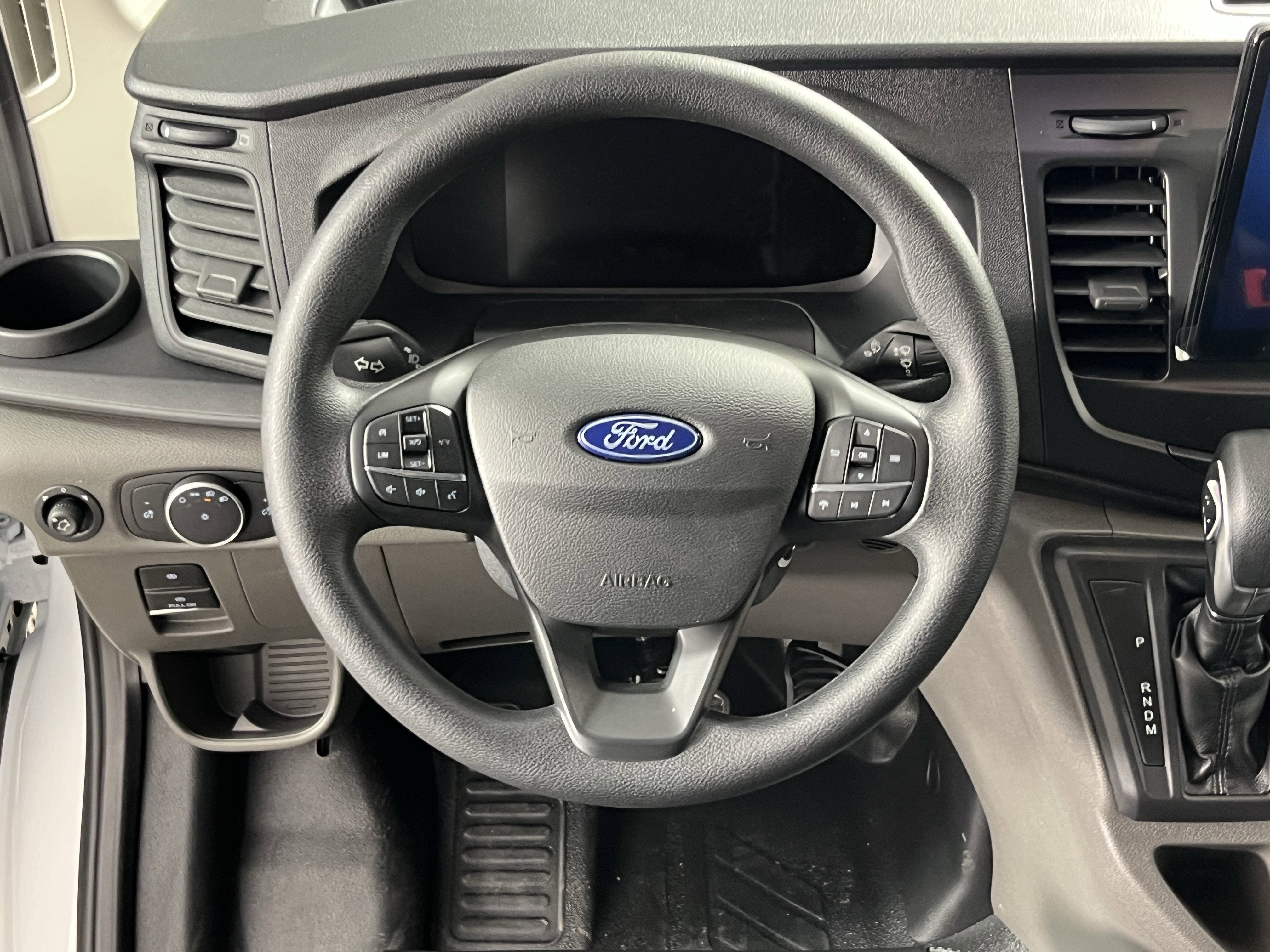 2026 Ford Transit Cargo Van T-250 148 Med Rf 9150 GVWR AWD XL