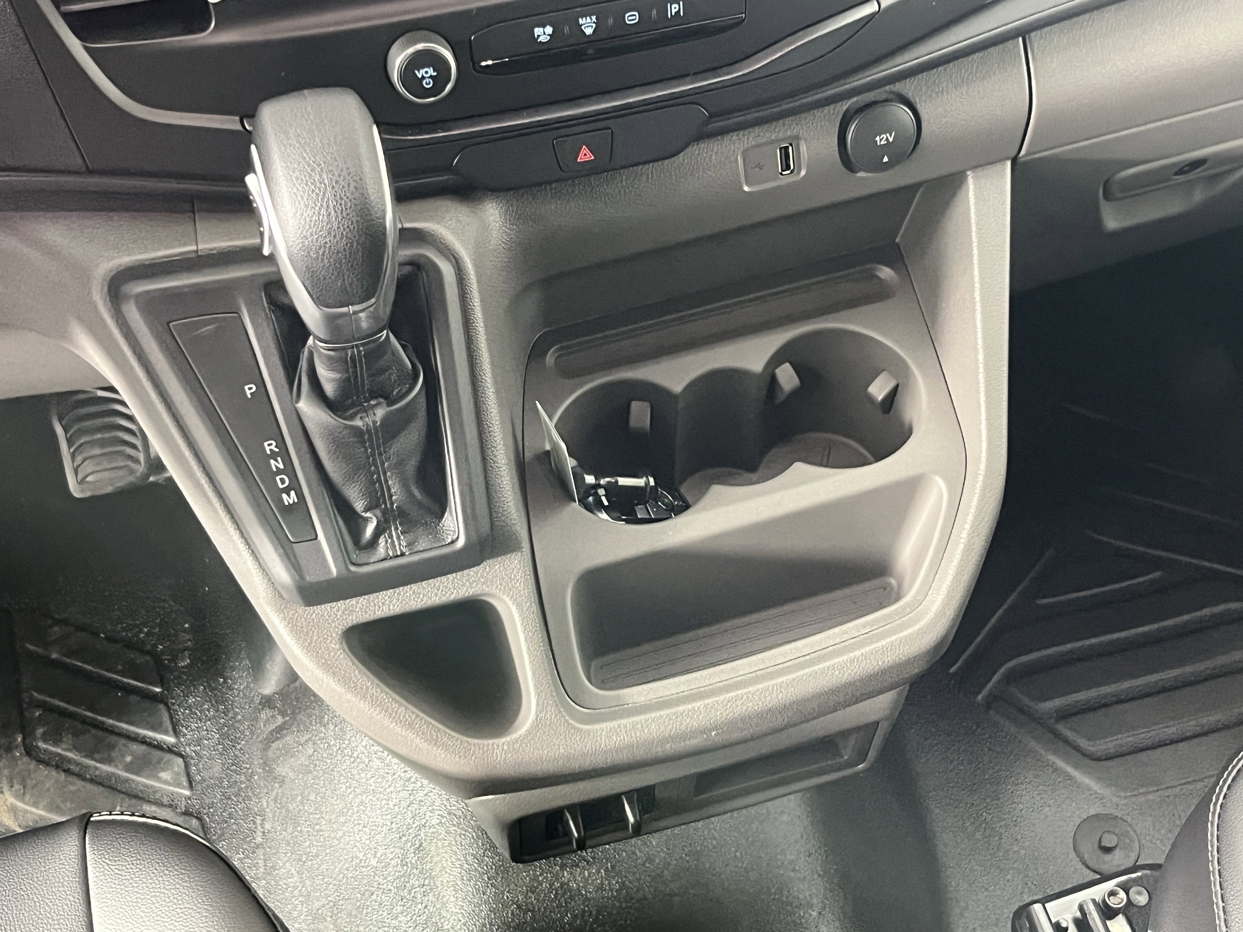 2026 Ford Transit Cargo Van T-250 148 Med Rf 9150 GVWR AWD XL