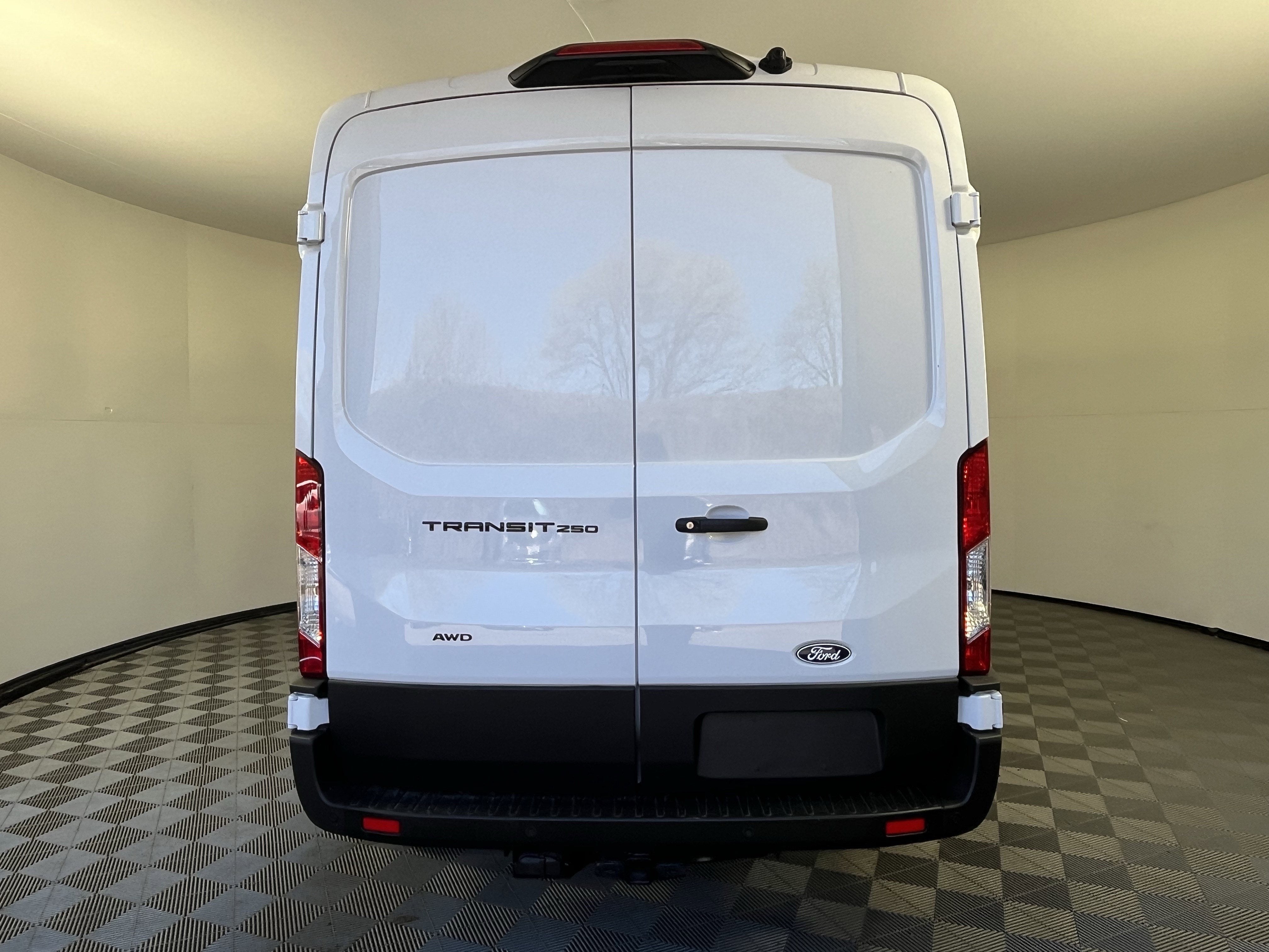 2026 Ford Transit Cargo Van T-250 148 Med Rf 9150 GVWR AWD XL