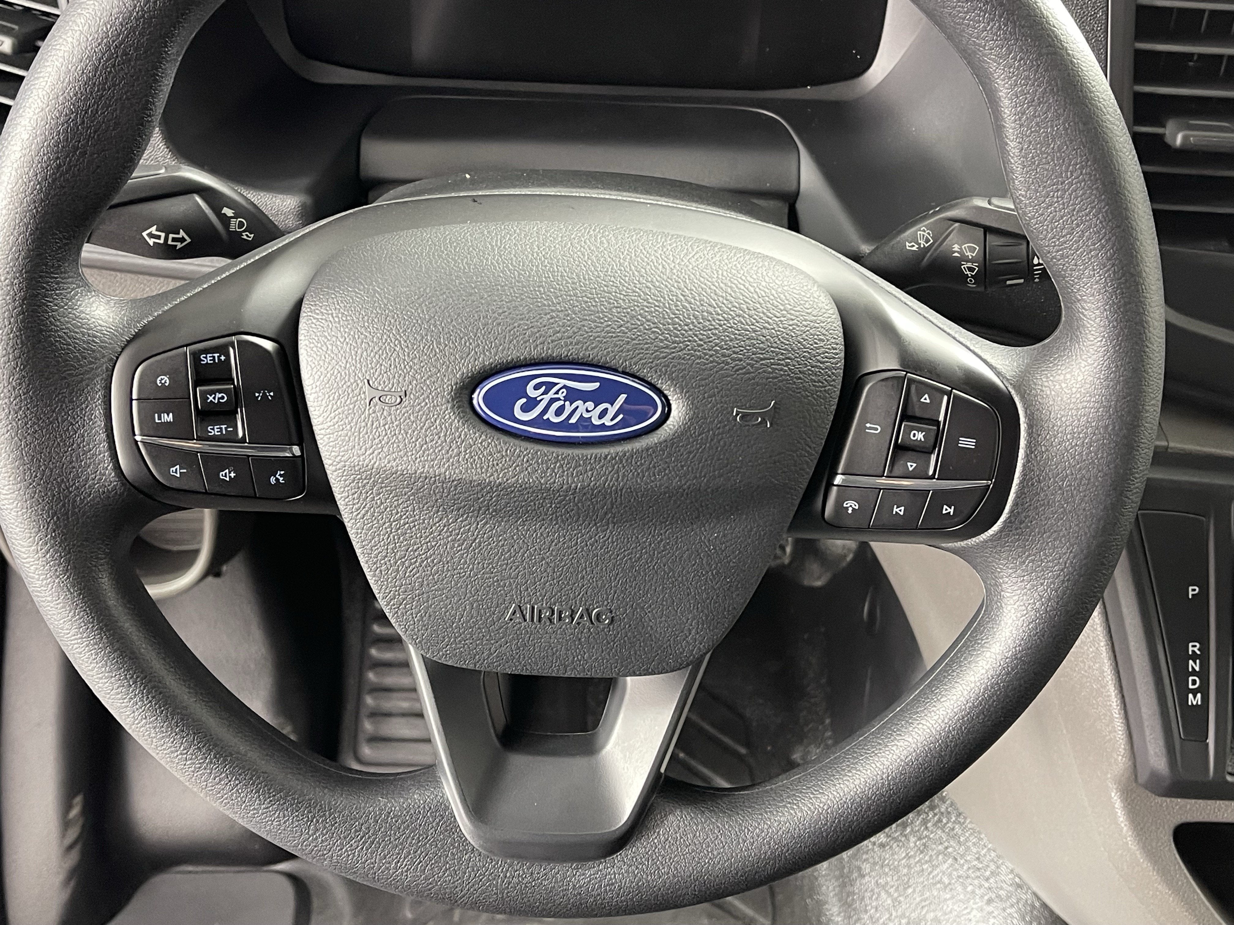 2026 Ford Transit Cargo Van T-250 148 Med Rf 9150 GVWR AWD XL