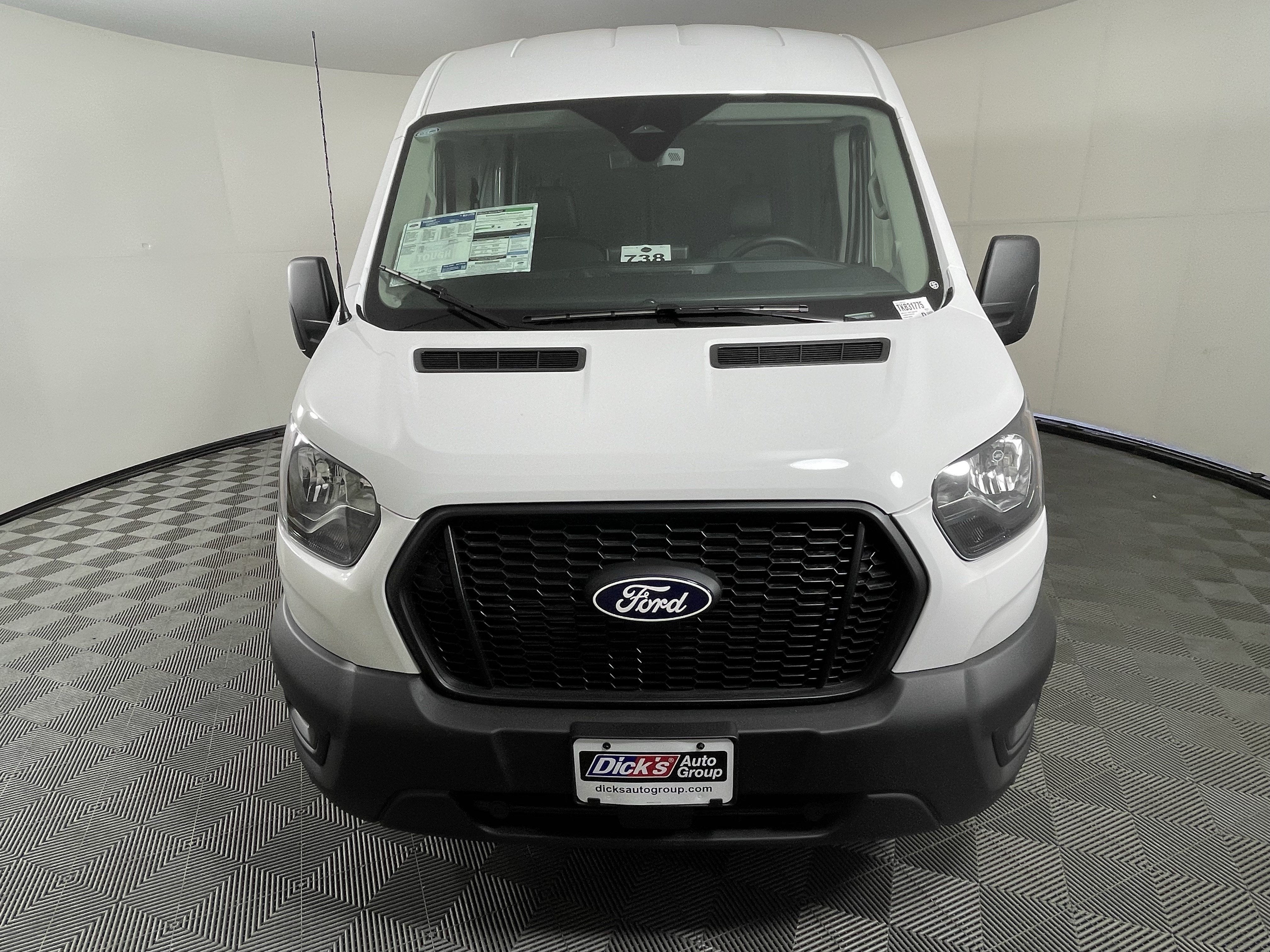 2026 Ford Transit Cargo Van T-250 148 Med Rf 9150 GVWR AWD XL
