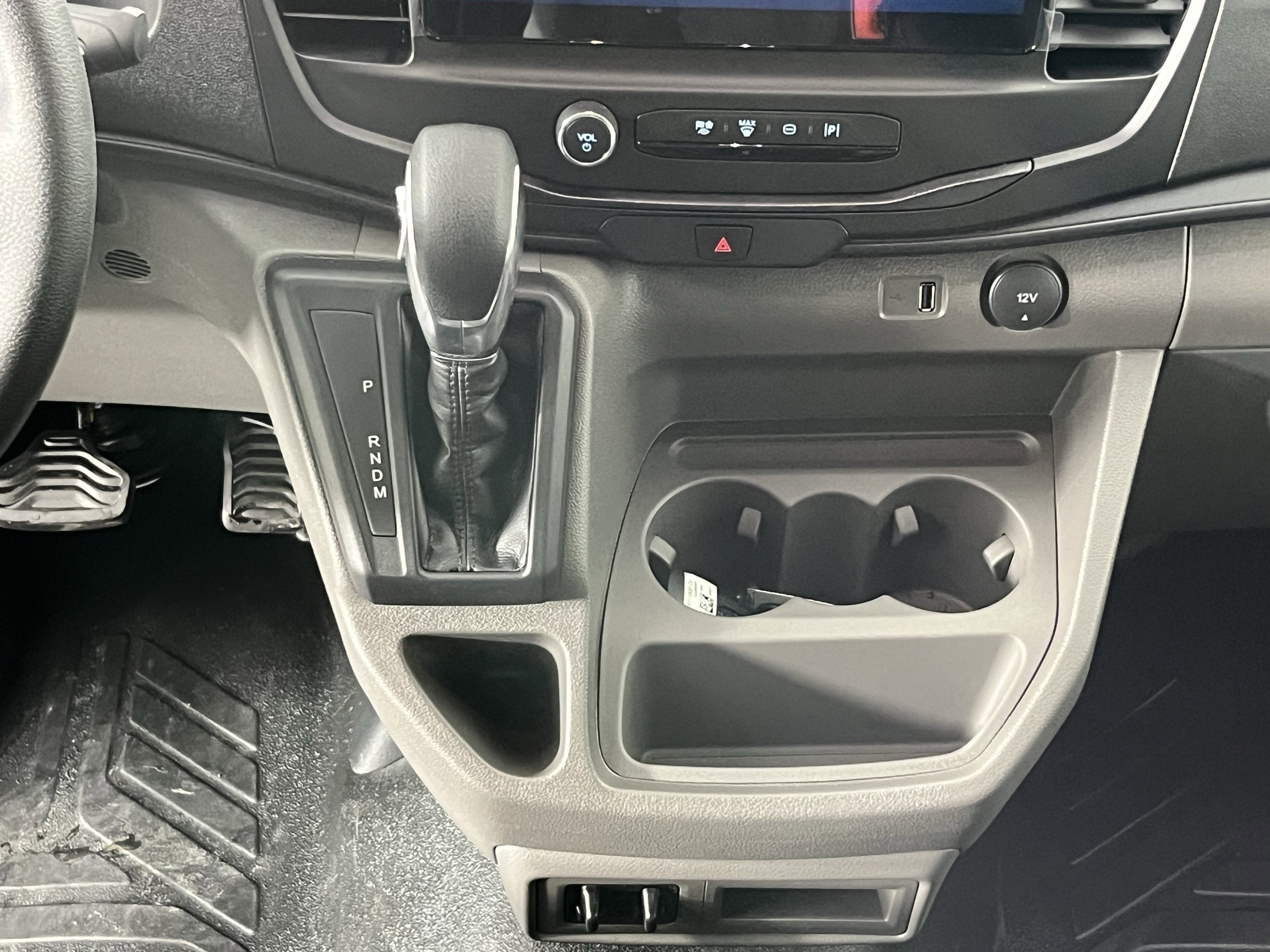 2026 Ford Transit Cargo Van T-250 148 Med Rf 9150 GVWR AWD XL