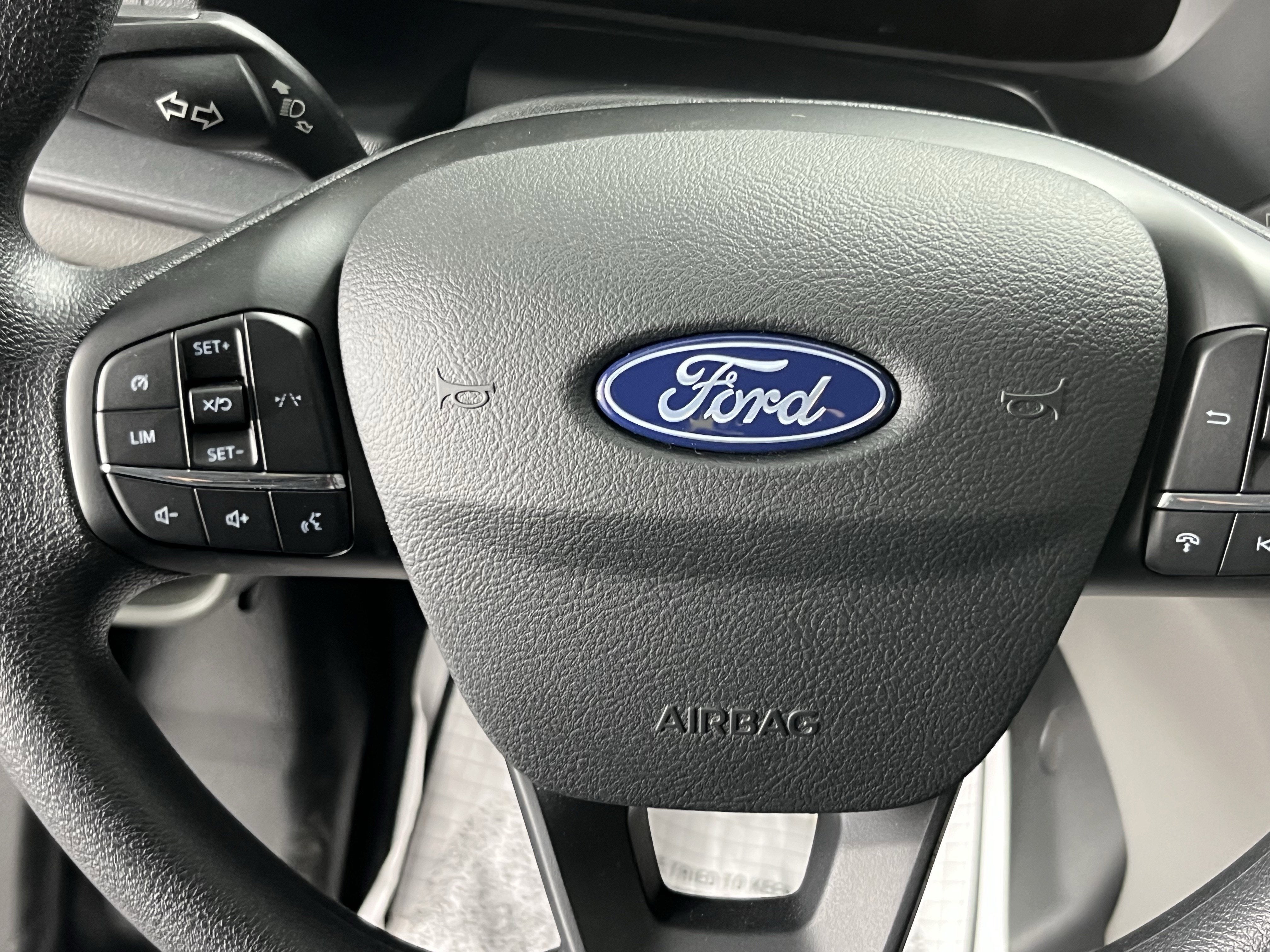 2026 Ford Transit Cargo Van T-250 148 Med Rf 9150 GVWR AWD XL