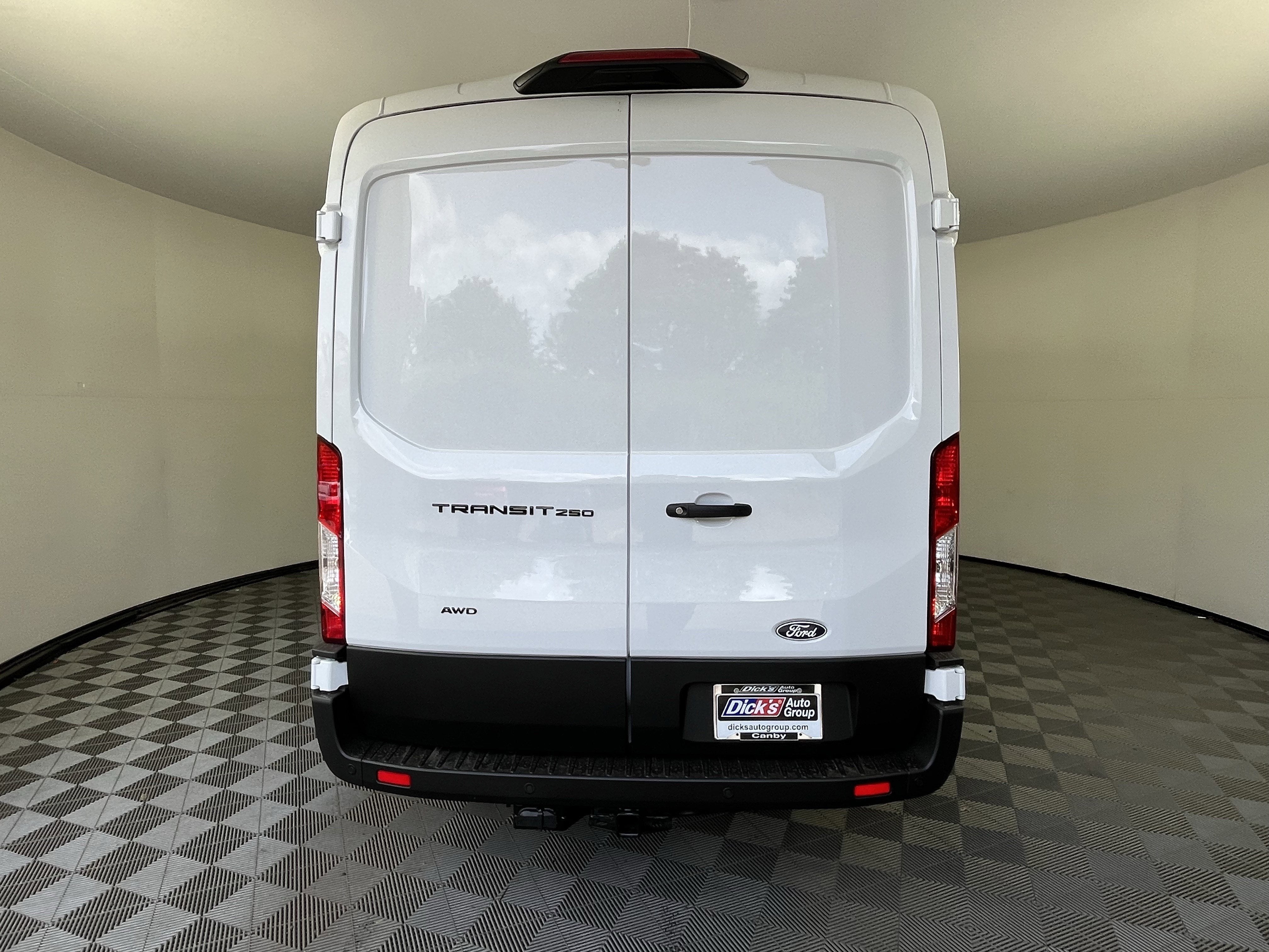 2026 Ford Transit Cargo Van T-250 148 Med Rf 9150 GVWR AWD XL