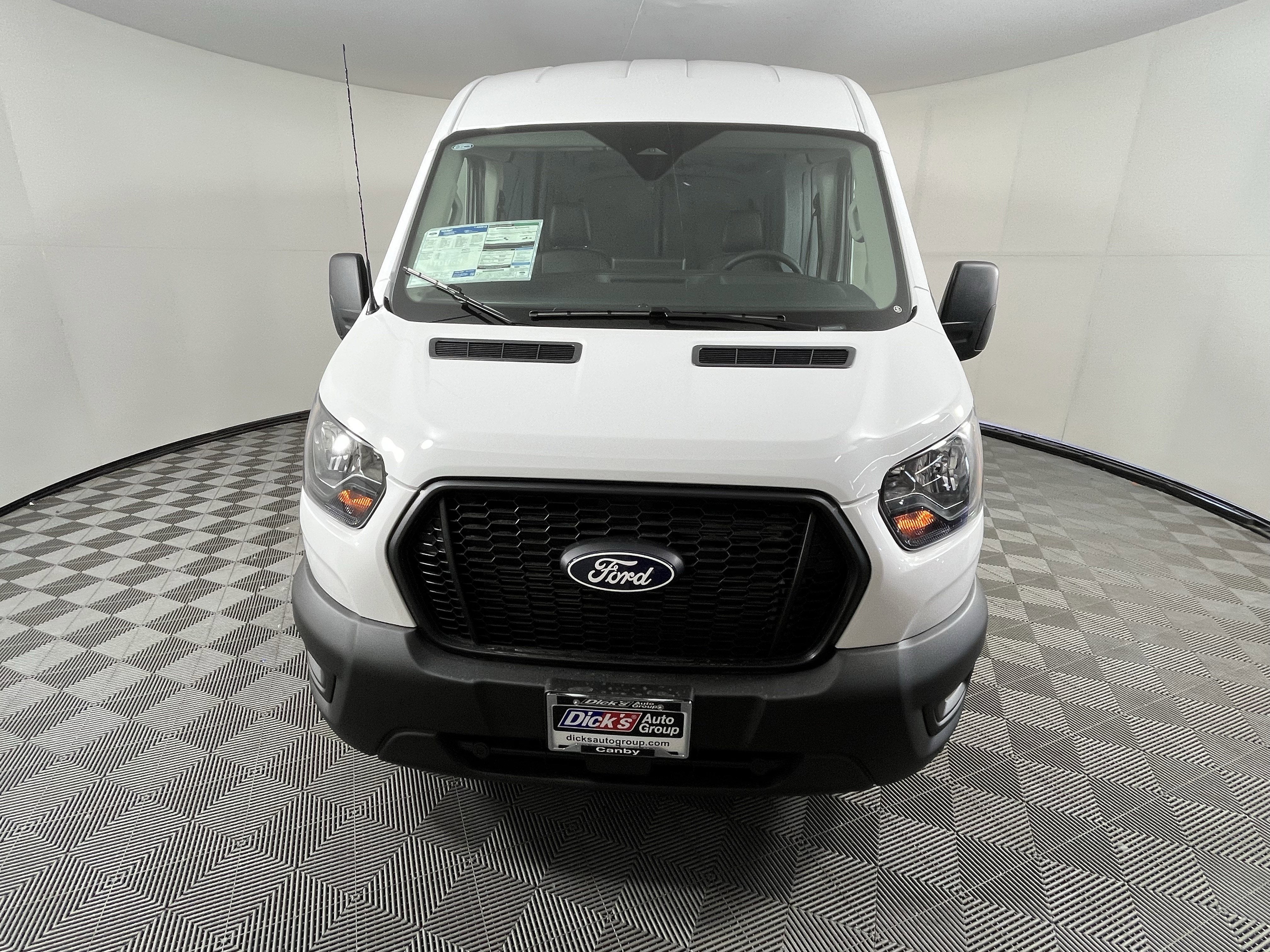 2026 Ford Transit Cargo Van T-250 148 Med Rf 9150 GVWR AWD XL