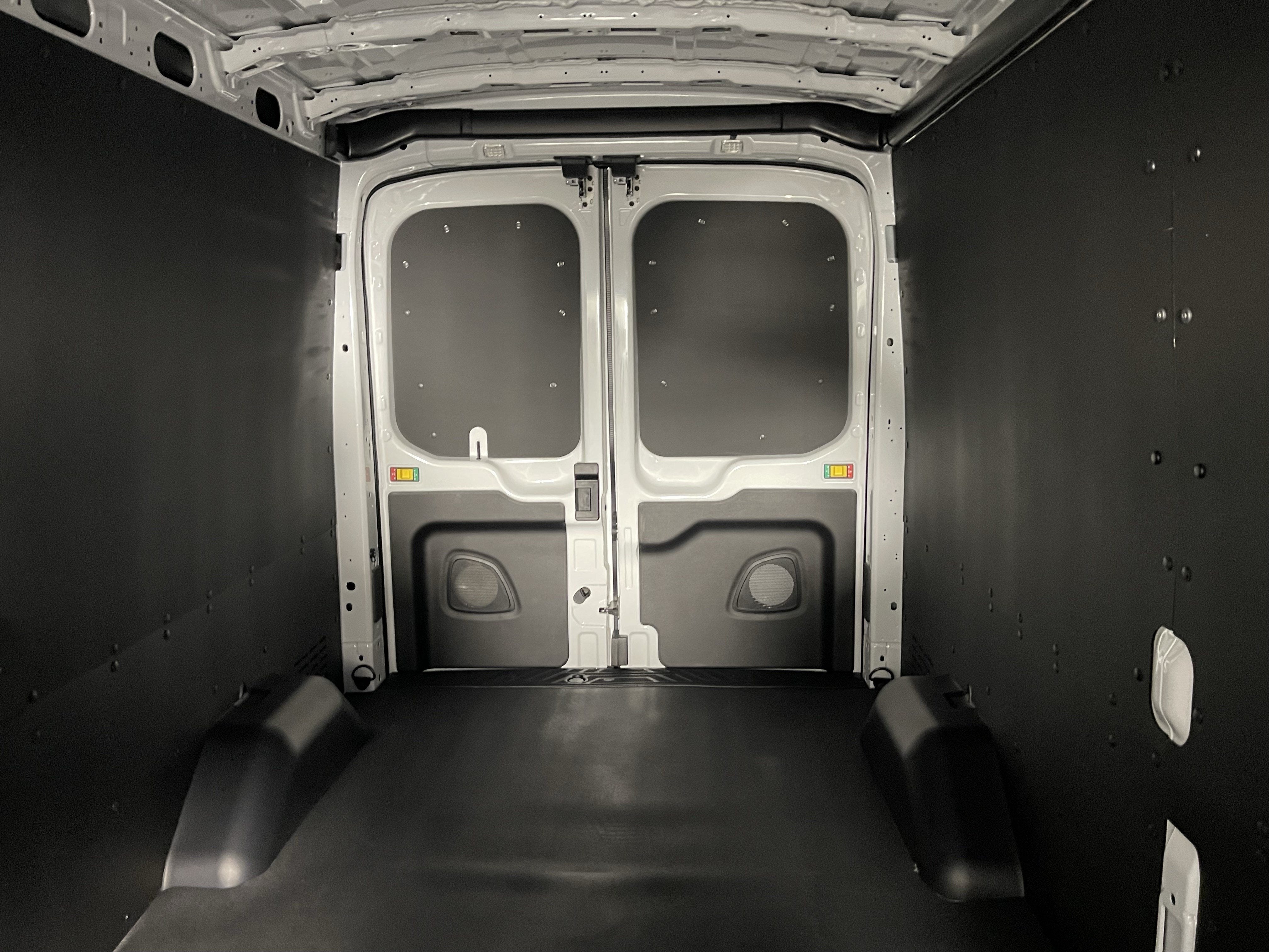 2026 Ford Transit Cargo Van T-250 148 Med Rf 9150 GVWR AWD XL