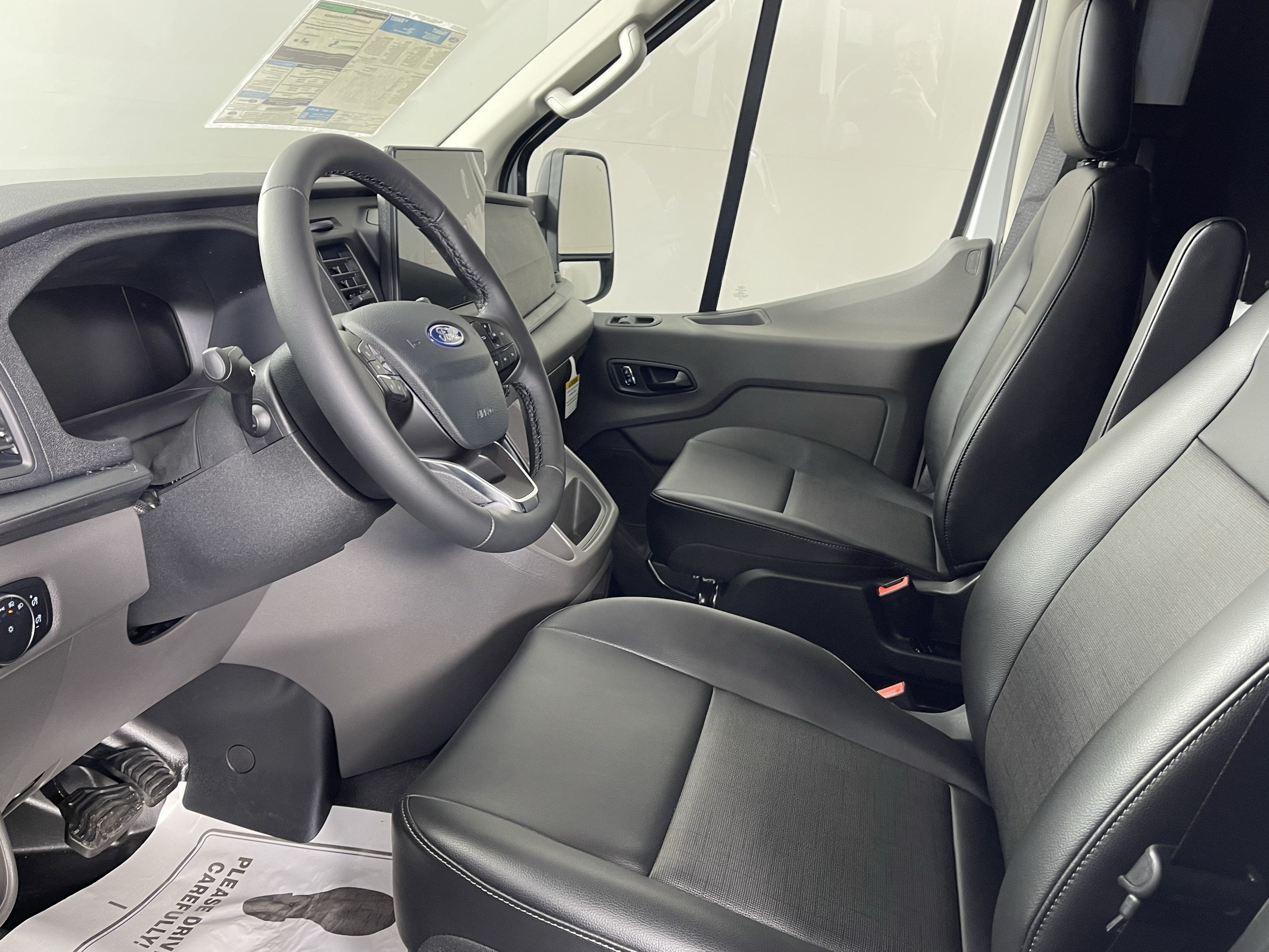2026 Ford Transit Cargo Van T-250 148 Med Rf 9150 GVWR AWD XL