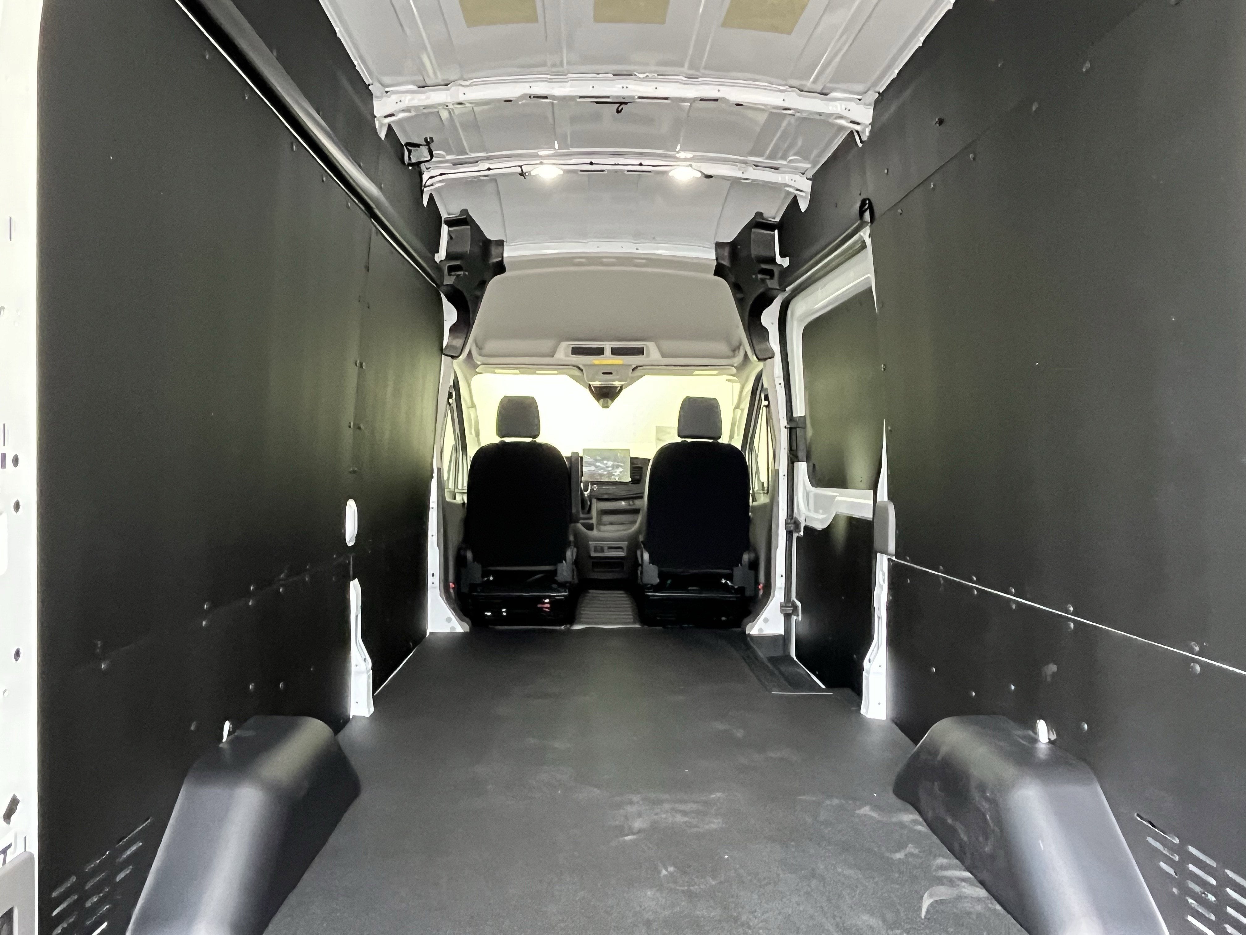 2026 Ford Transit Cargo Van T-250 148 Hi Rf 9150 GVWR AWD XL