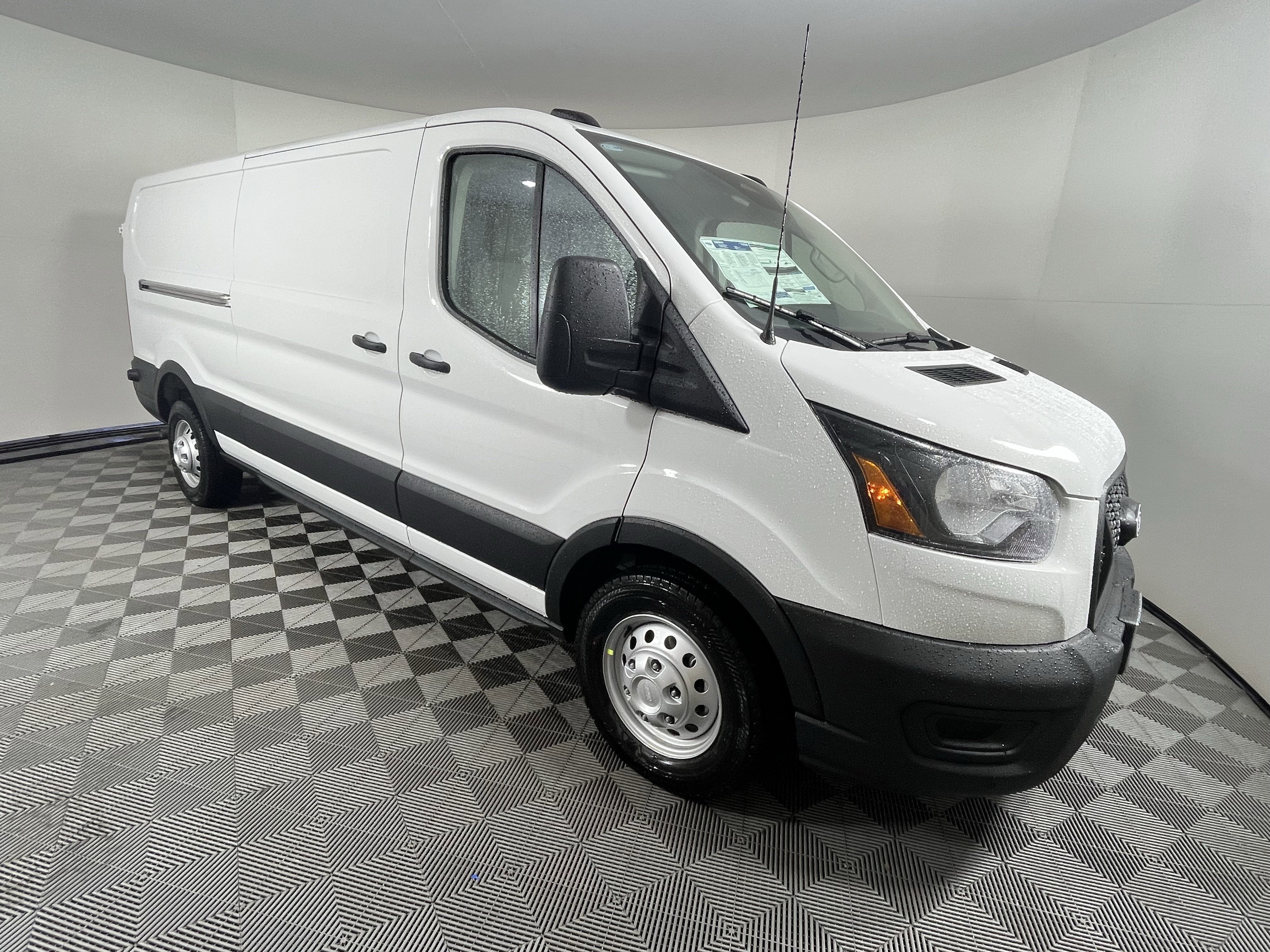 2026 Ford Transit Cargo Van XL T-250 130 Low Rf 9150 GVWR AWD