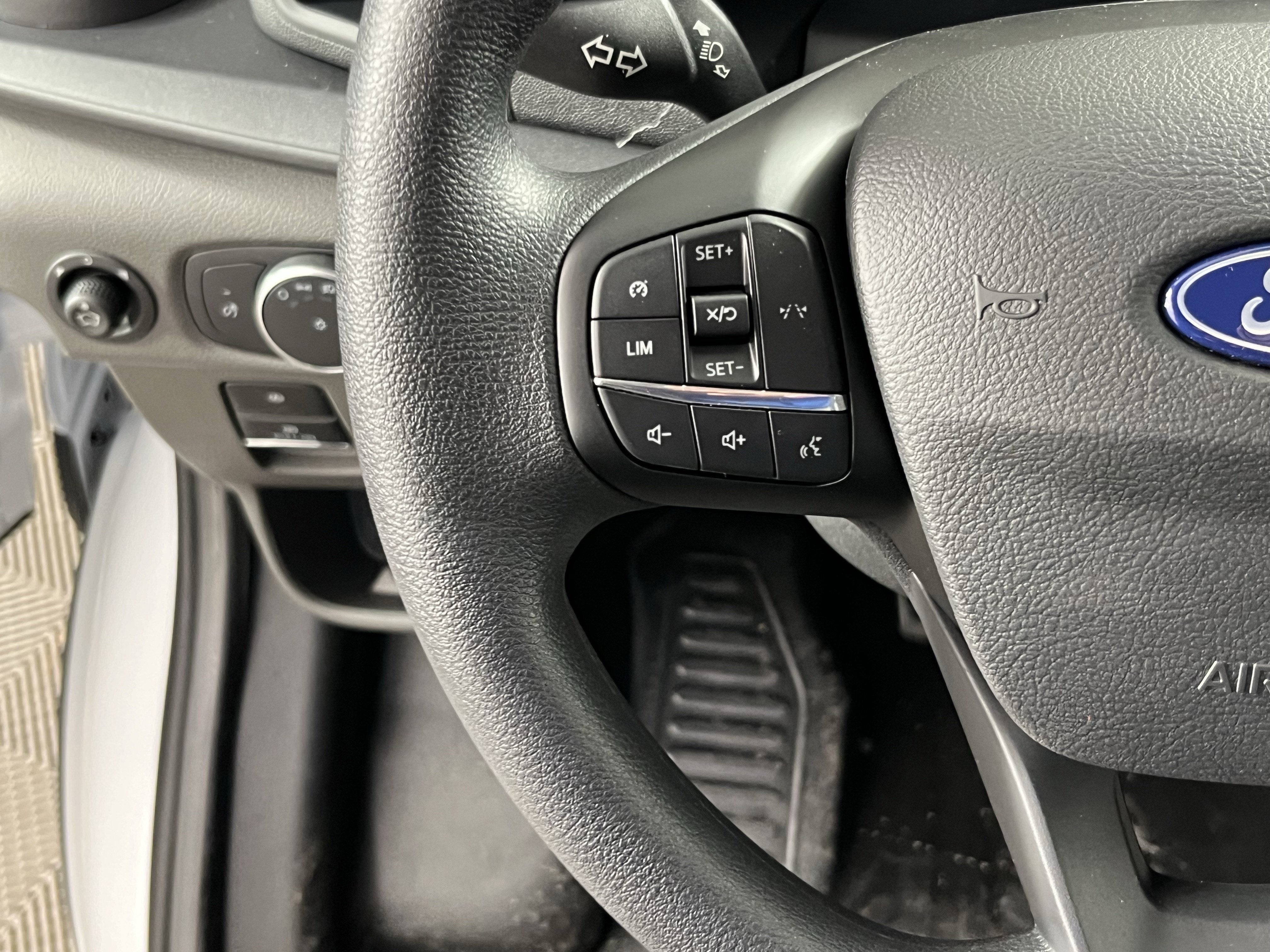 2026 Ford Transit Cargo Van T-350 148 Hi Rf 9500 GVWR RWD XL