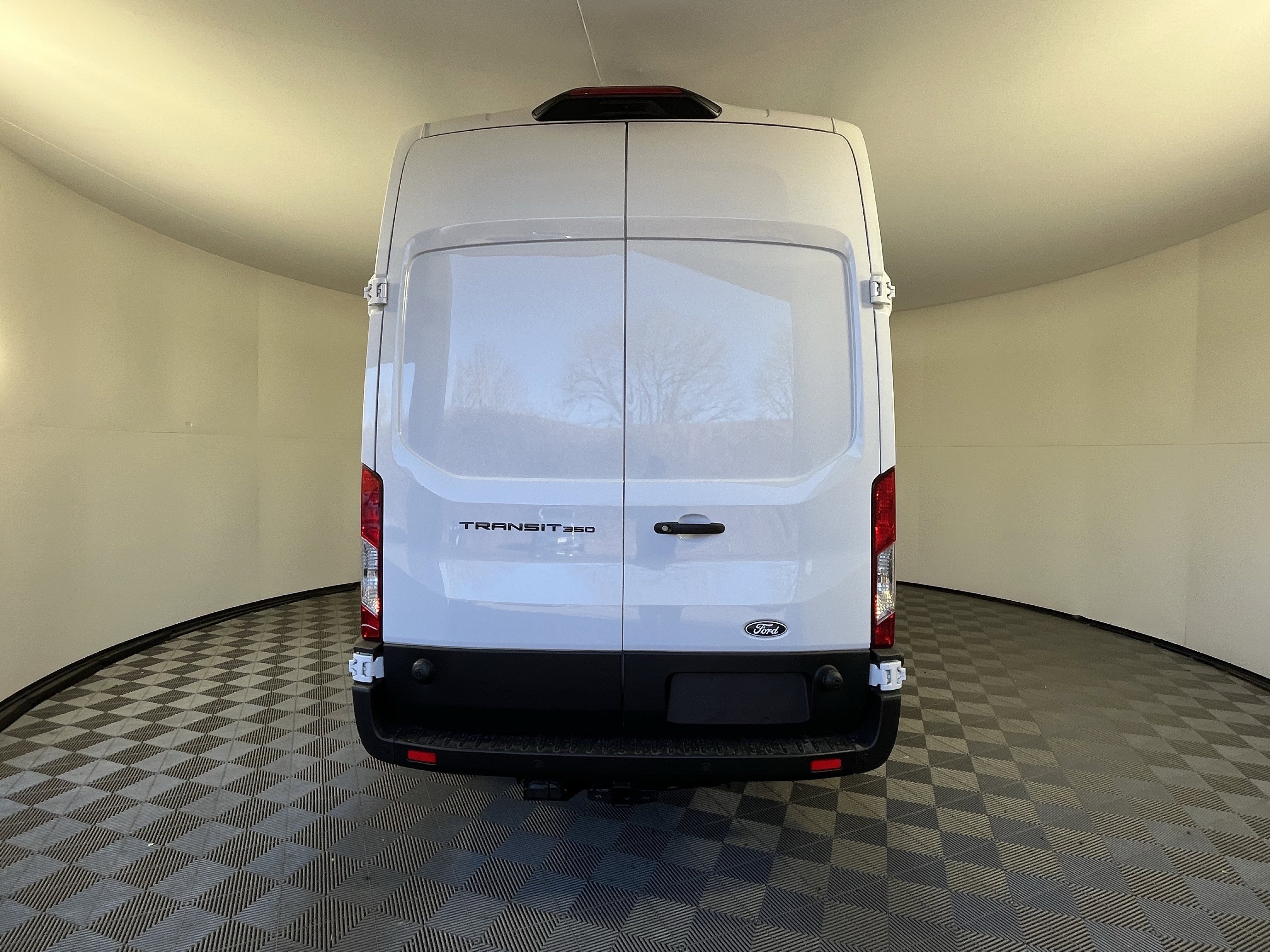 2026 Ford Transit Cargo Van T-350 148 Hi Rf 9500 GVWR RWD XL