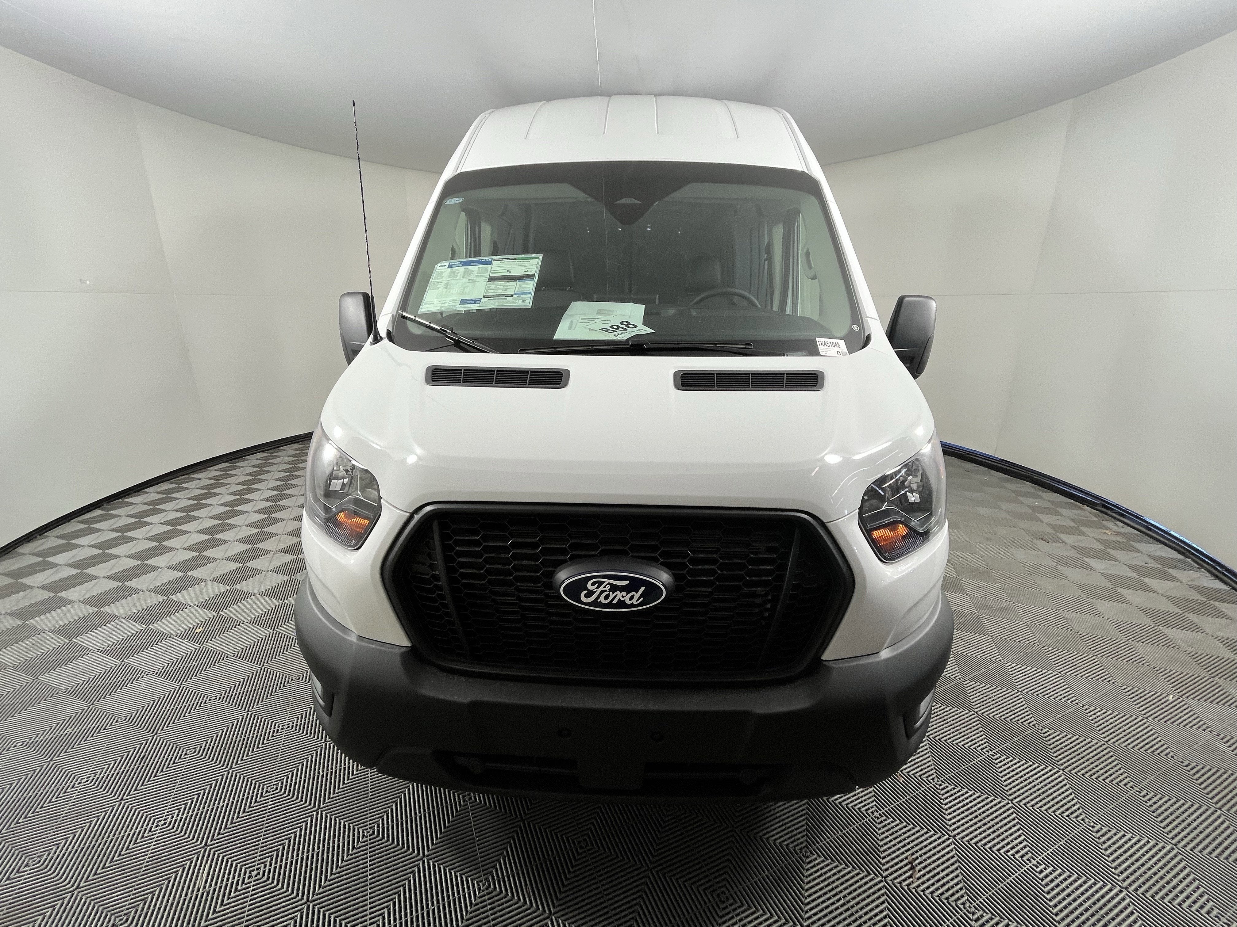 2026 Ford Transit Cargo Van T-350 148 Hi Rf 9500 GVWR RWD XL