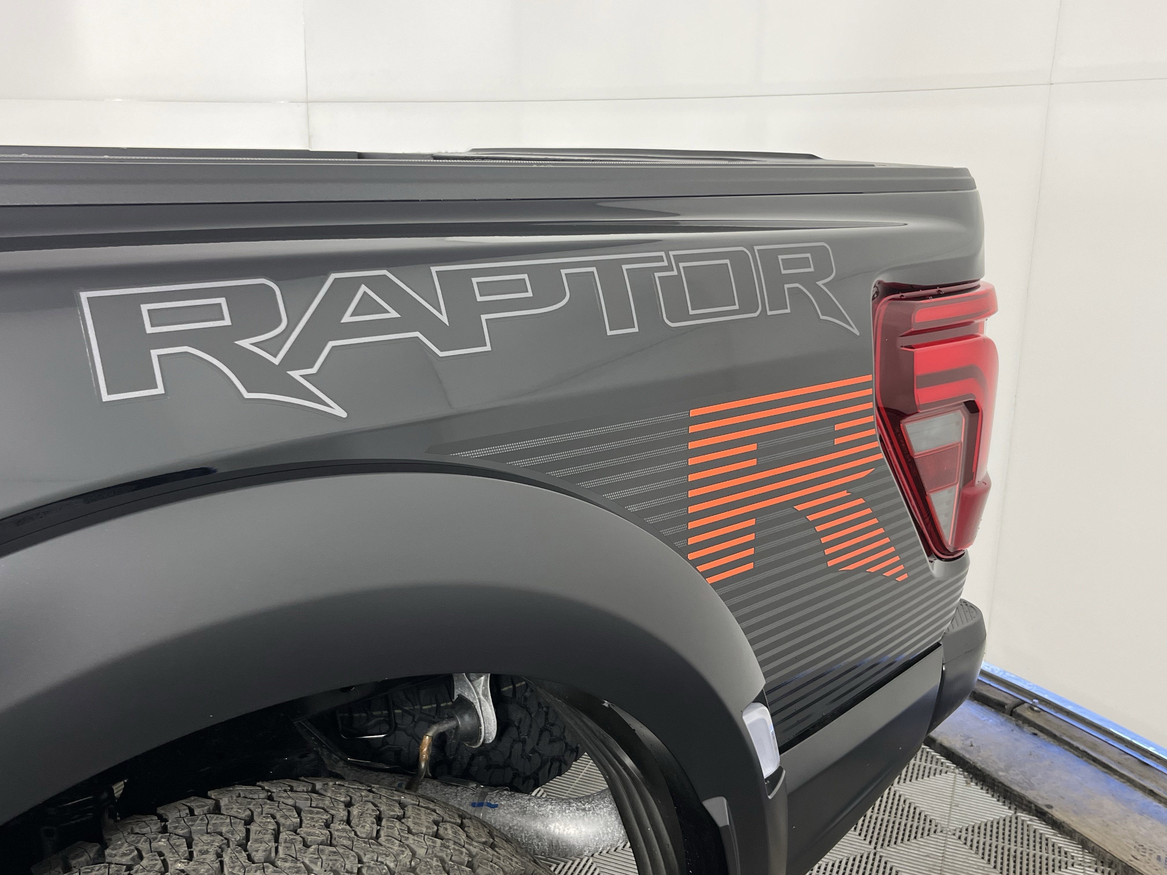 2026 Ford F-150 Raptor R 5.2L V8