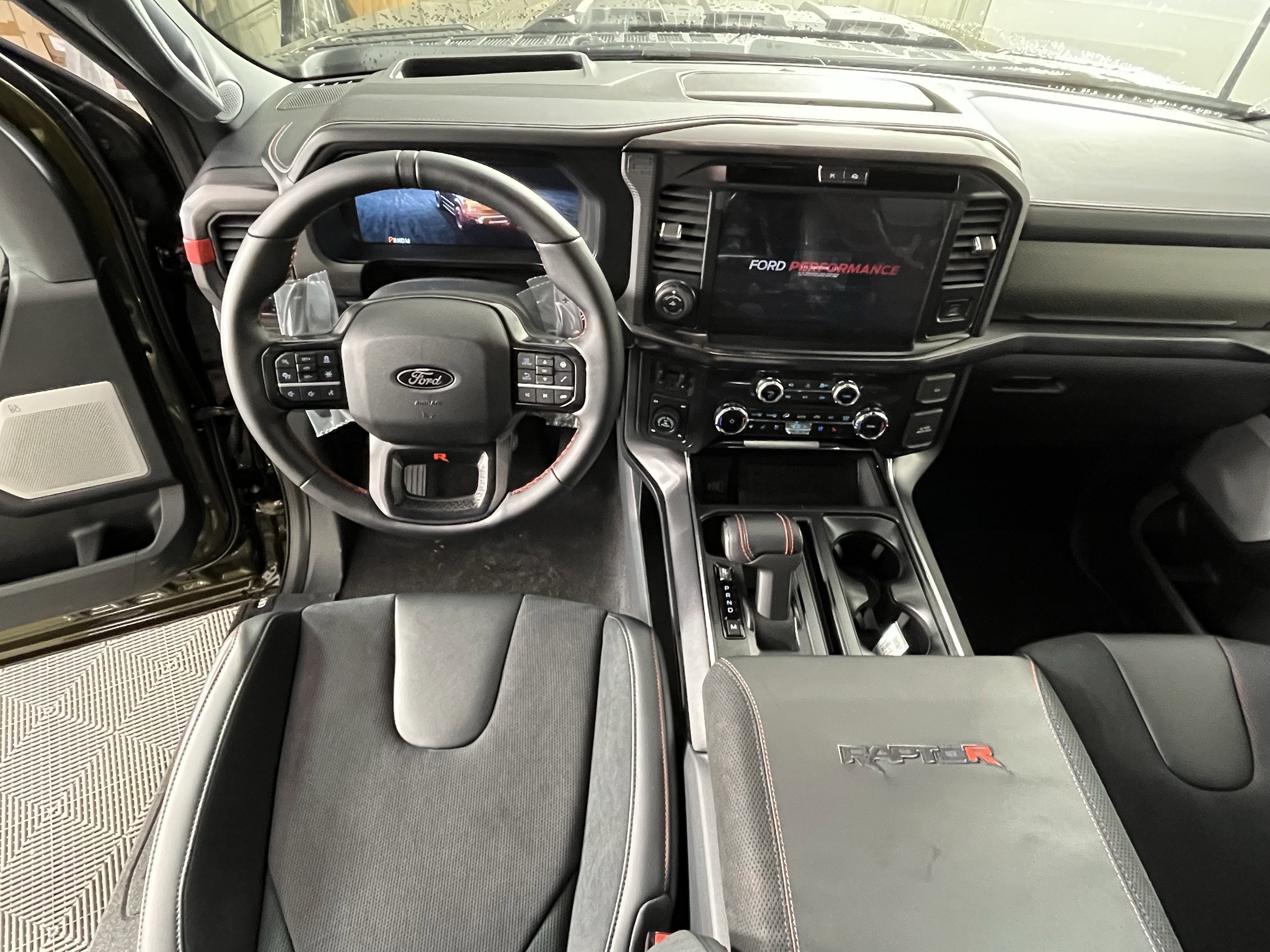 2025 Ford F-150 Raptor R 5.2L V8