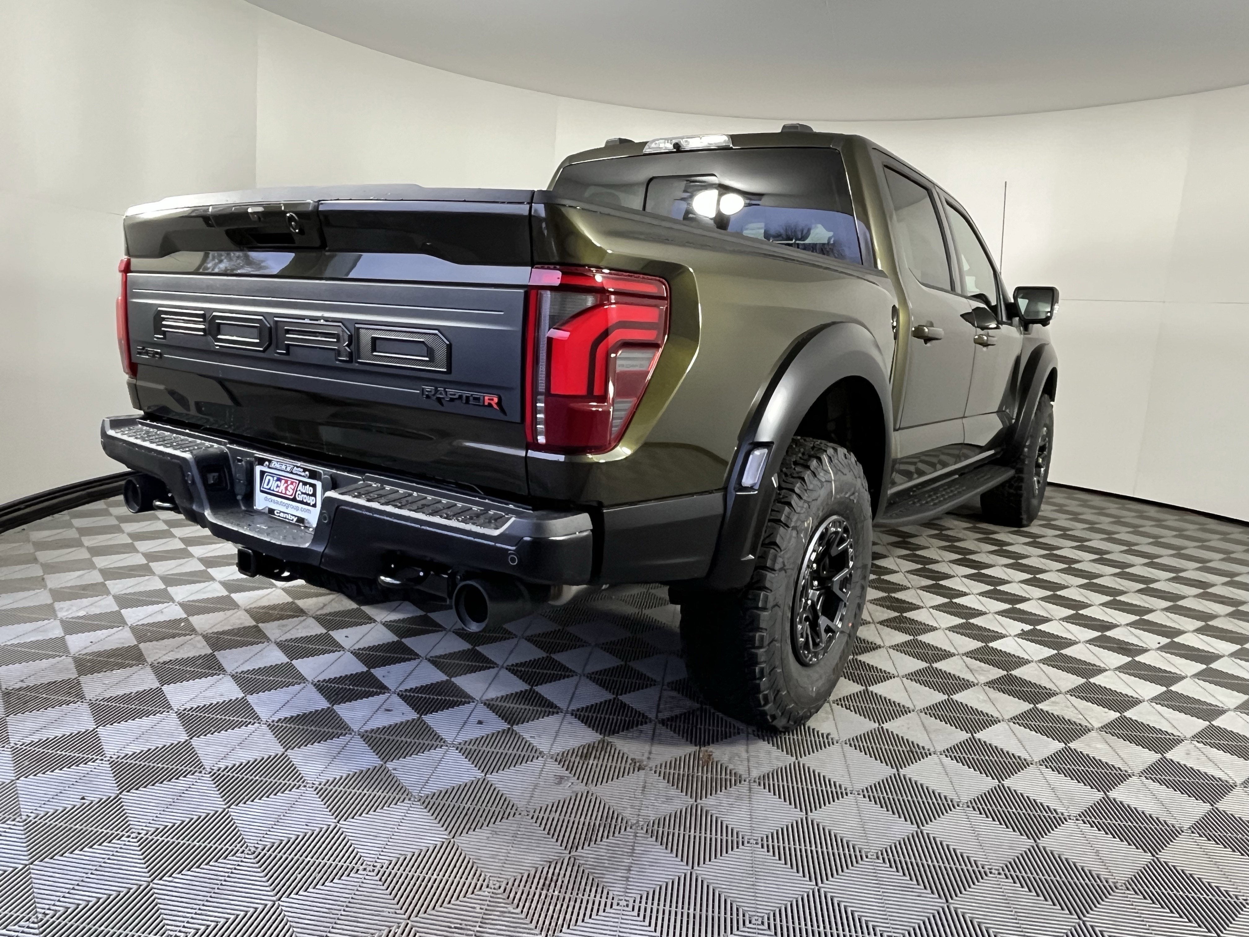 2025 Ford F-150 Raptor R 5.2L V8