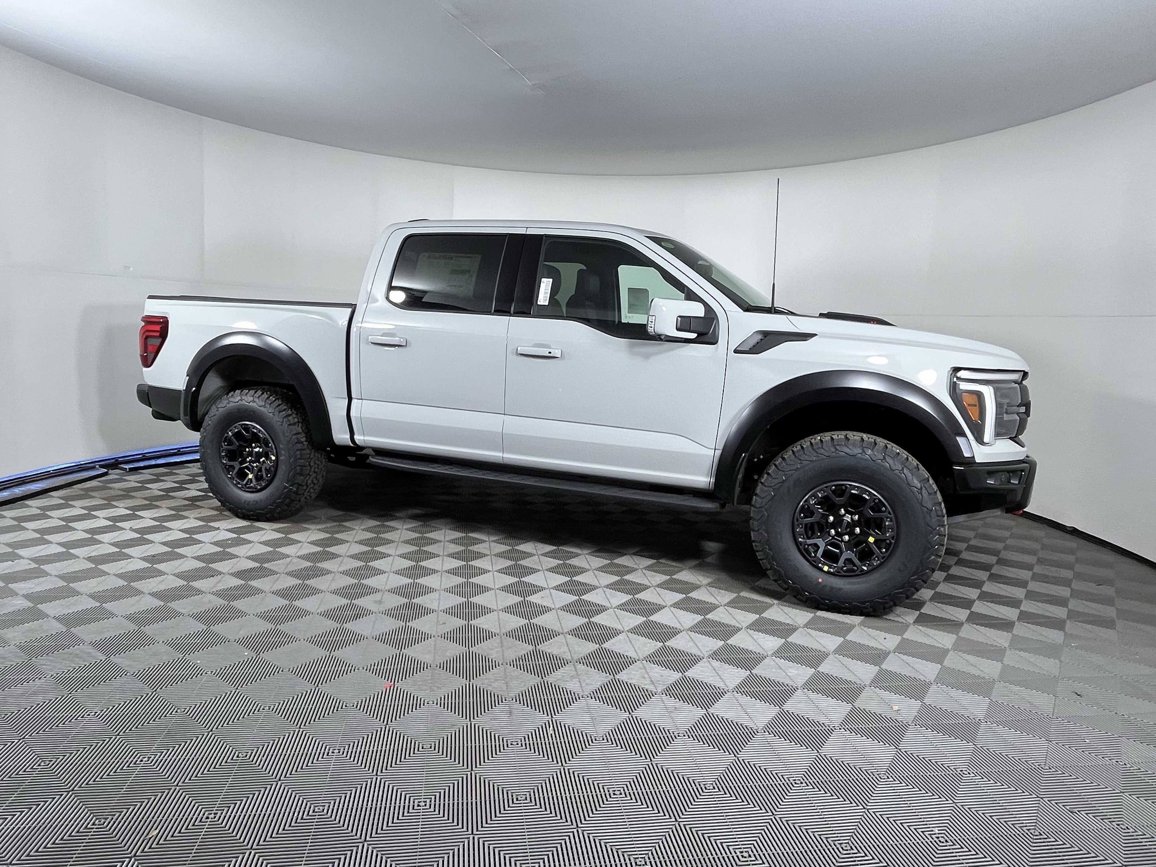 2026 Ford F-150 Raptor R 5.2L V8